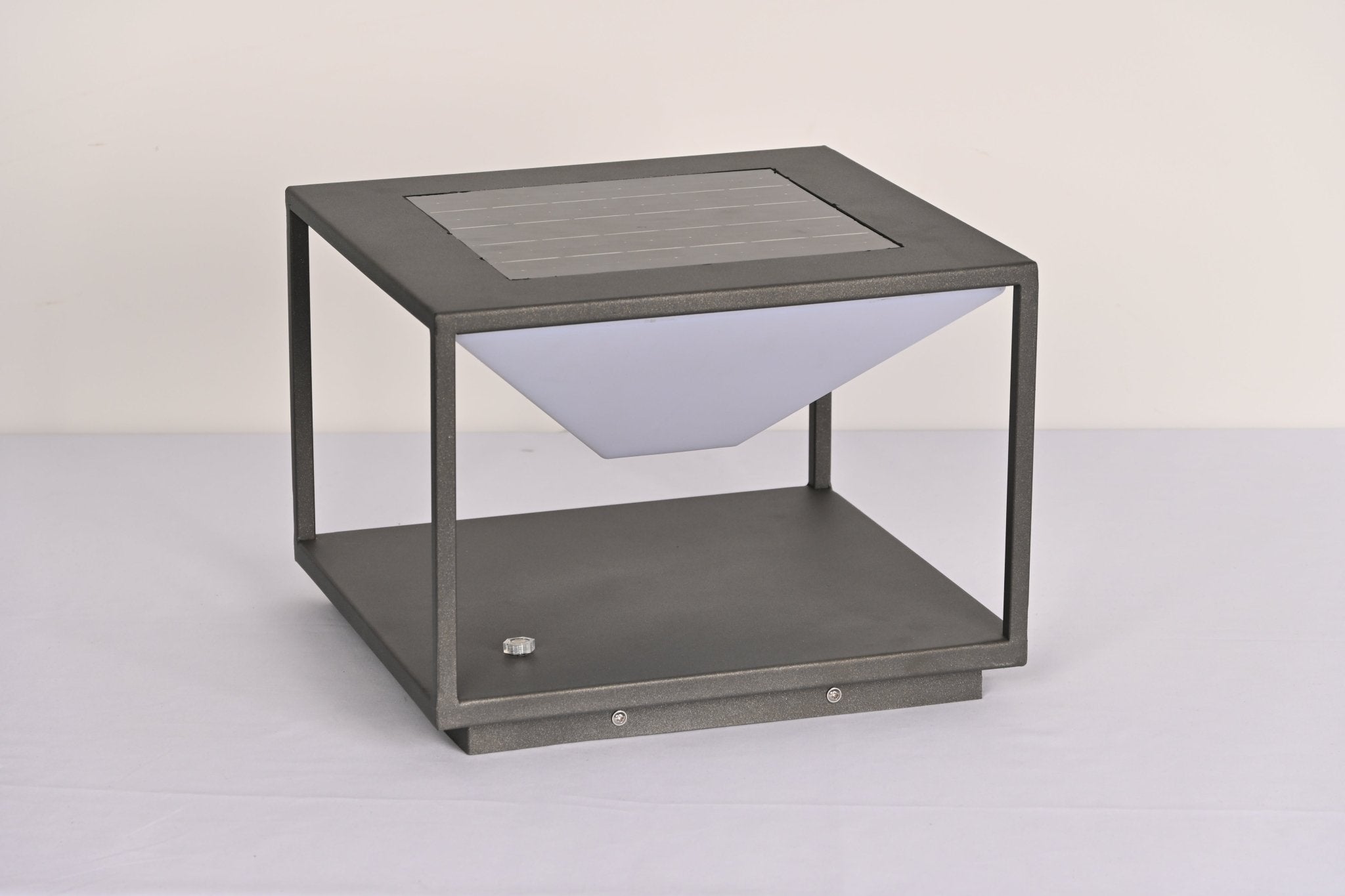 Inverted Pyramid Outdoor Light | Ormexis