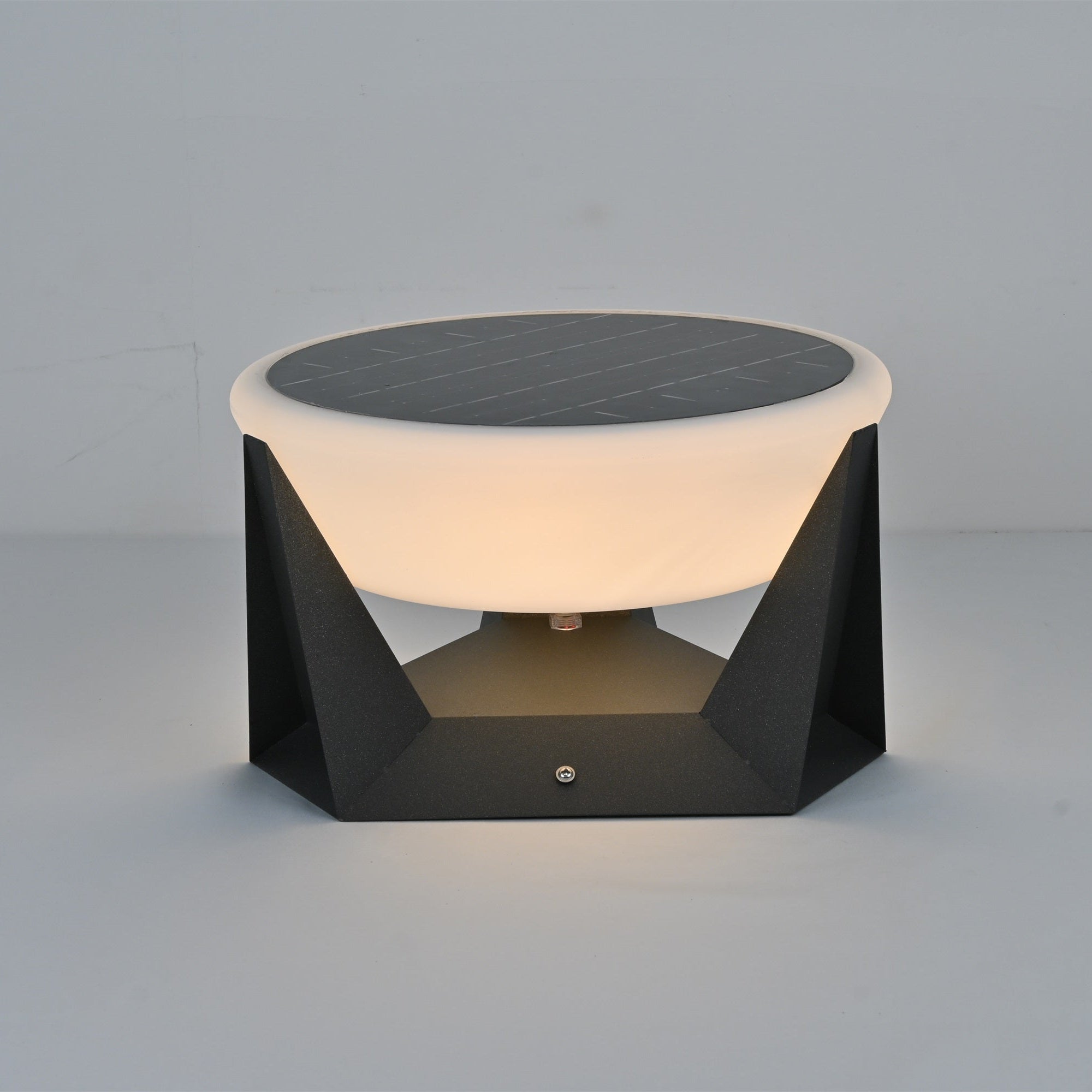 Gulvlampe i skålform | Ormexis