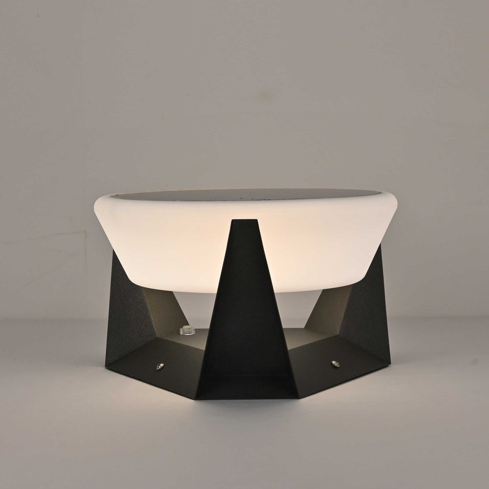 Gulvlampe i skålform | Ormexis