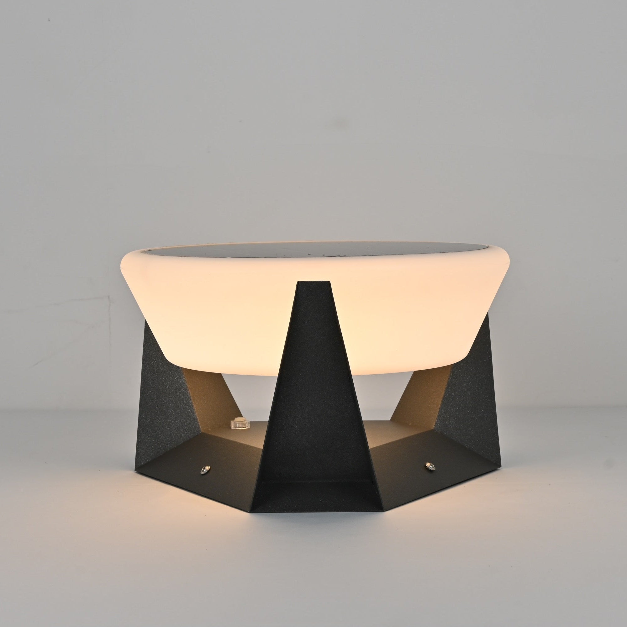 Gulvlampe i skålform | Ormexis