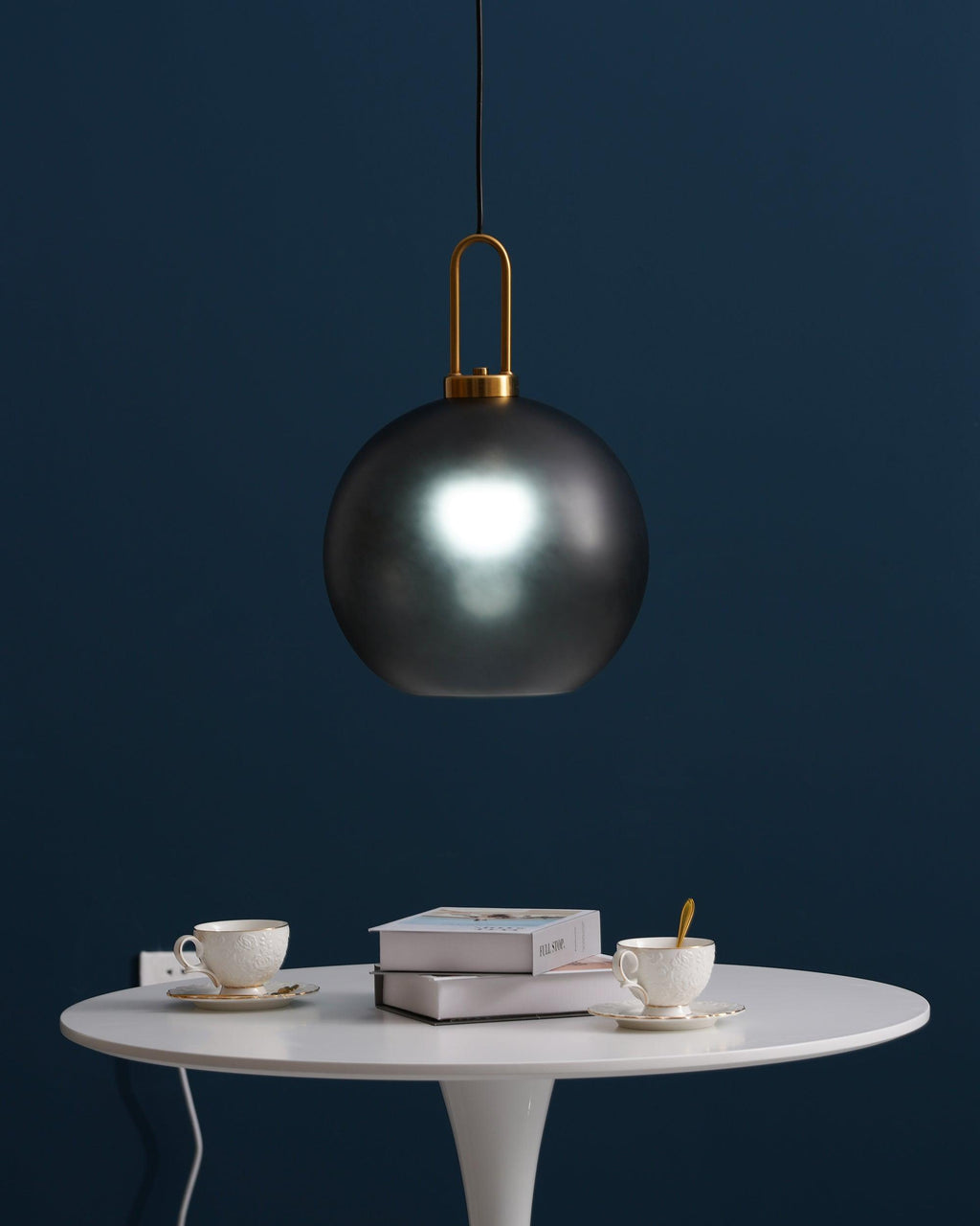Modern Pendulum Glass Pendant Light | Ormexis