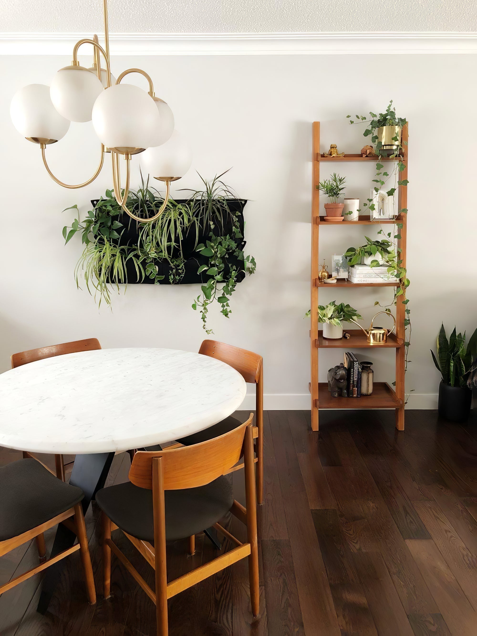 Kinkiet inspirowany stylem mid-century z ramieniem typu „gęsia szyja” | Ormexis