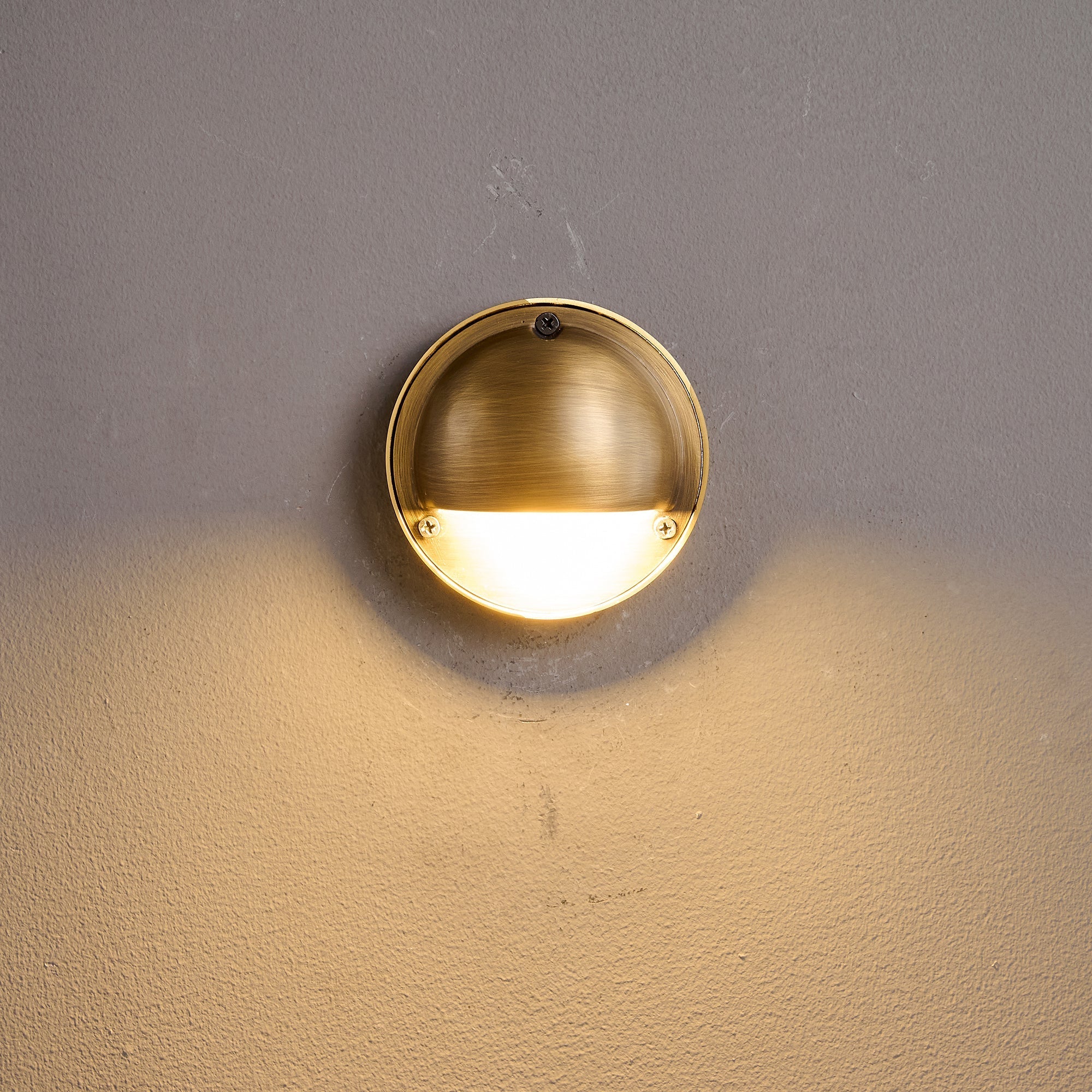 Regency Shield Wall Light | Ormexis