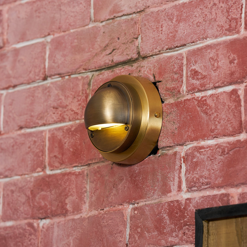 Regency Shield Wall Light | Ormexis