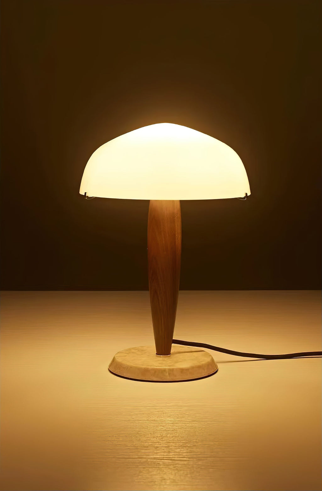 Mid-century-veistoksellinen pöytävalaisin | Ormexis