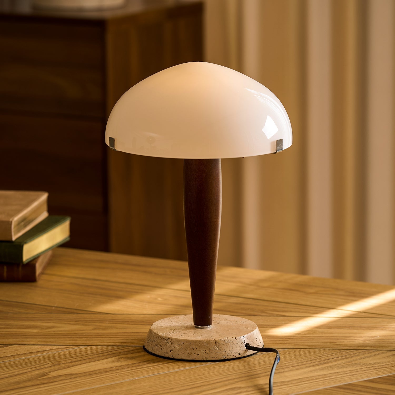 Mid-century-veistoksellinen pöytävalaisin | Ormexis
