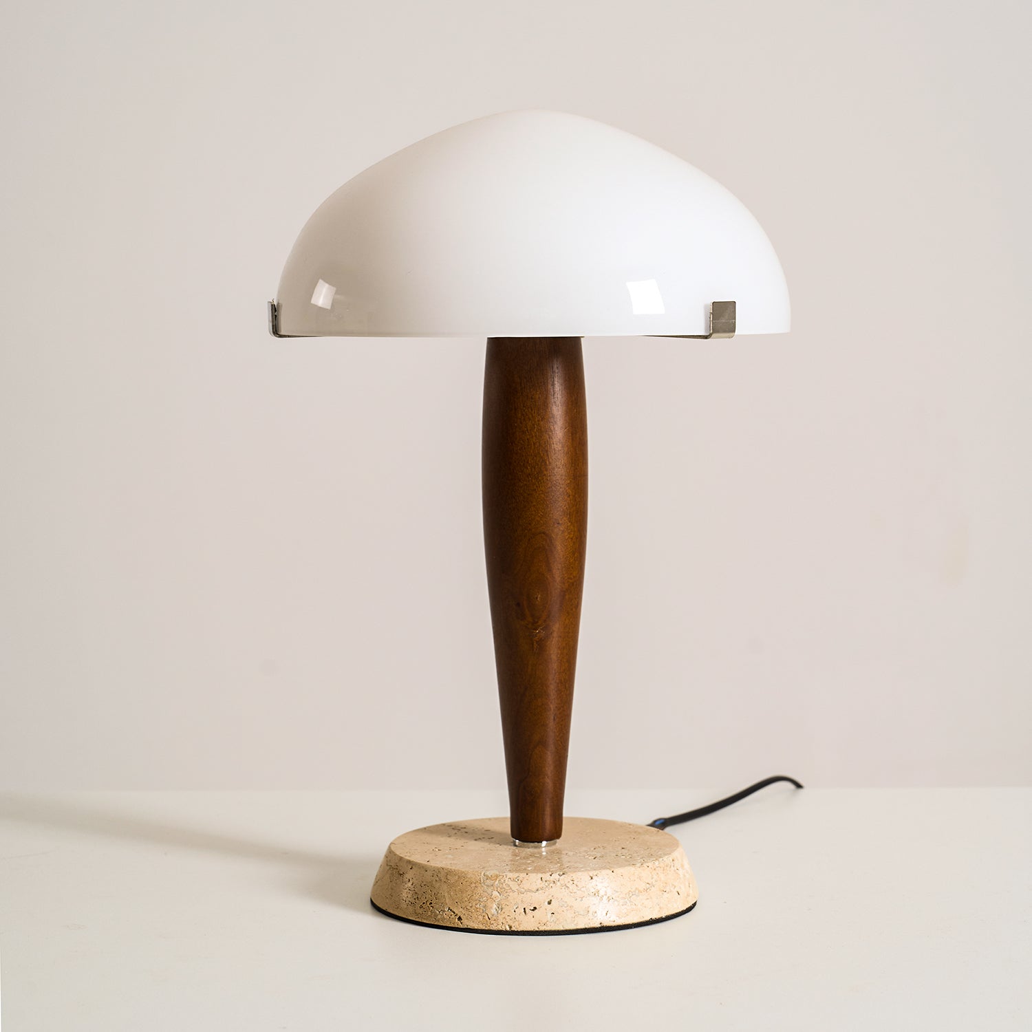 Mid-century-veistoksellinen pöytävalaisin | Ormexis