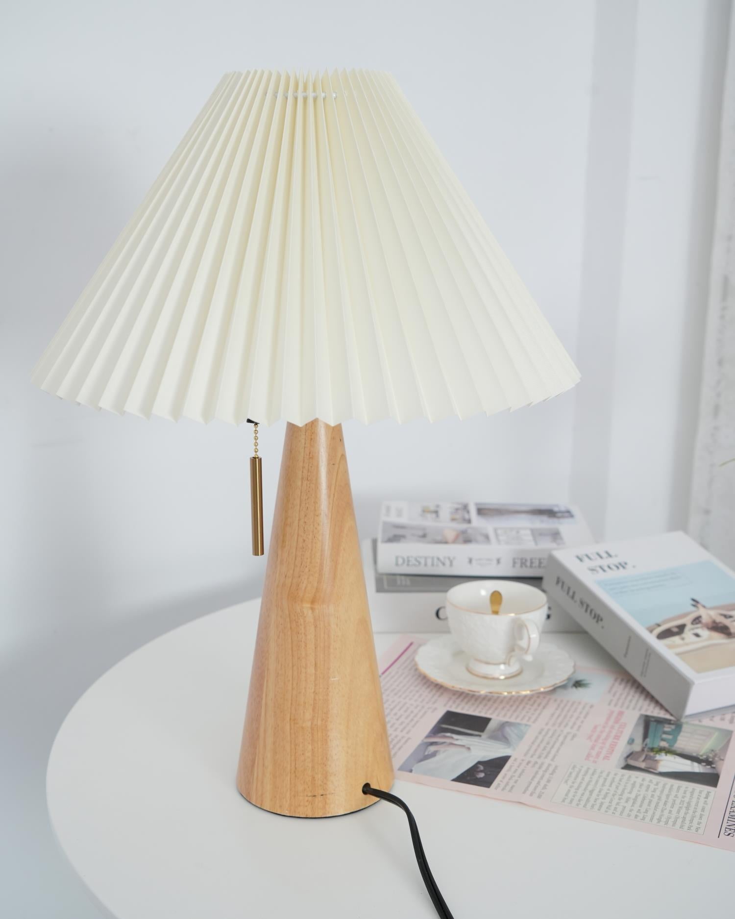 Couture Pleated Table Lamp | Ormexis