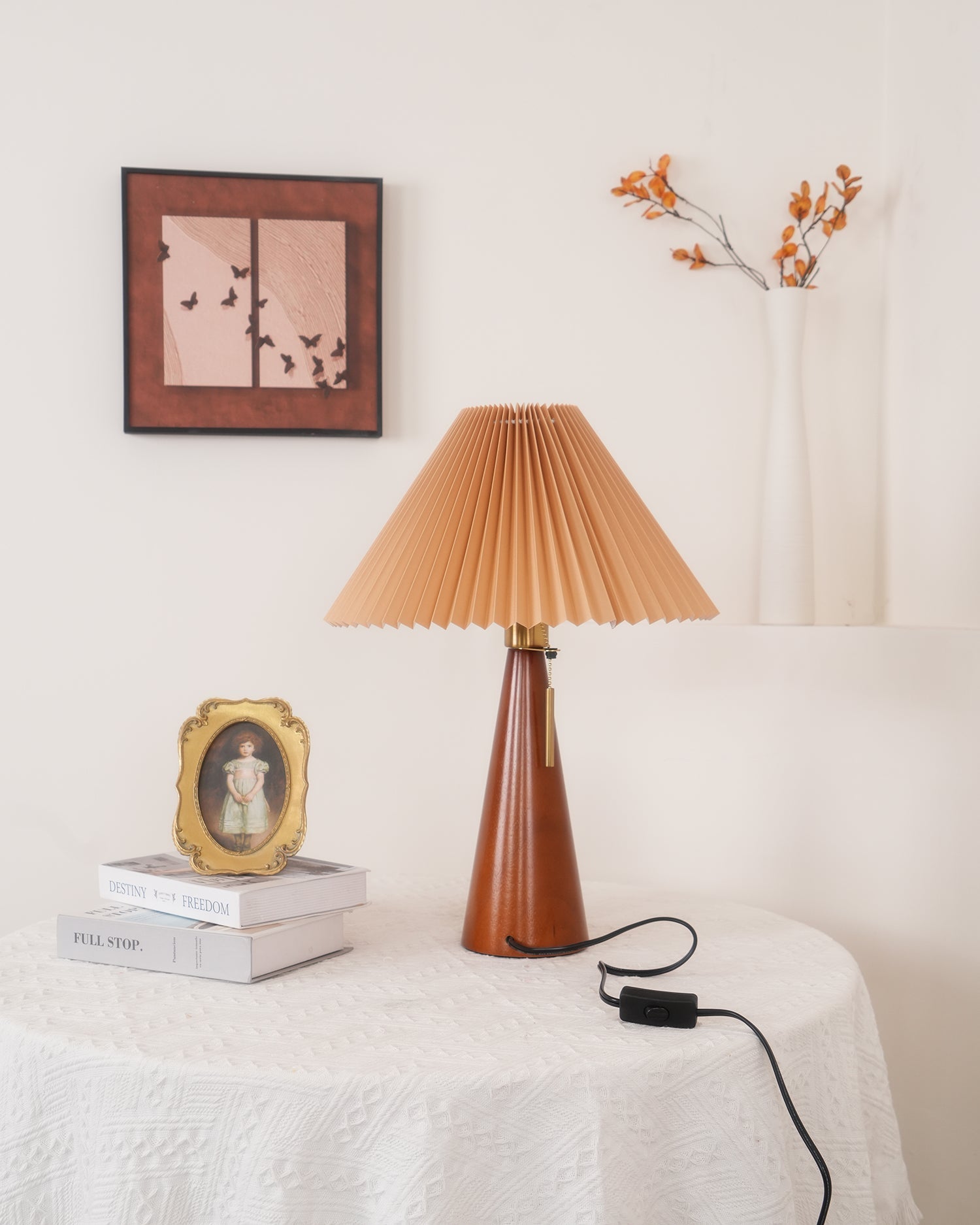 Couture Pleated Table Lamp | Ormexis