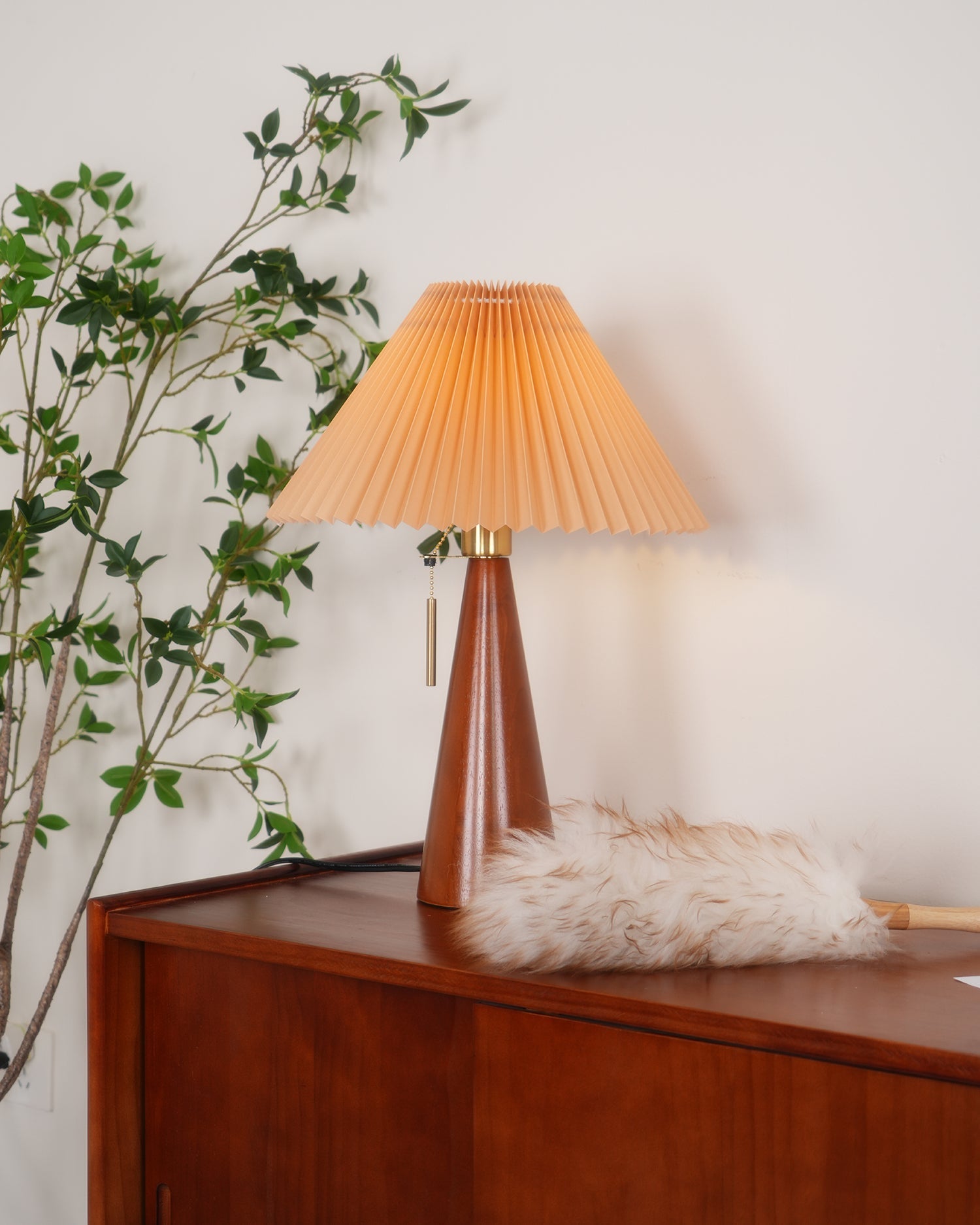 Couture Pleated Table Lamp | Ormexis