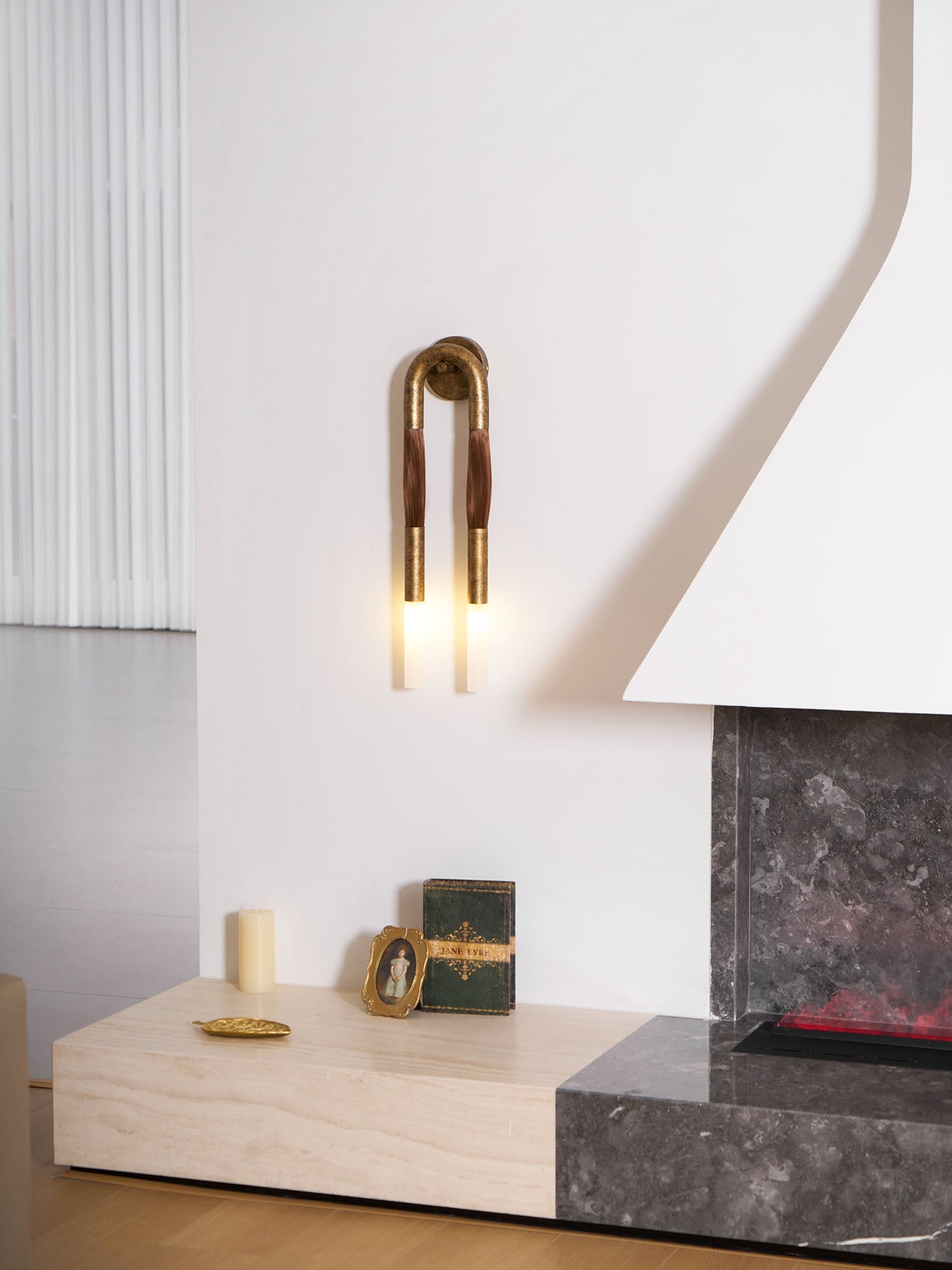 Comtesse vegglampe i akryl med frynser | Ormexis