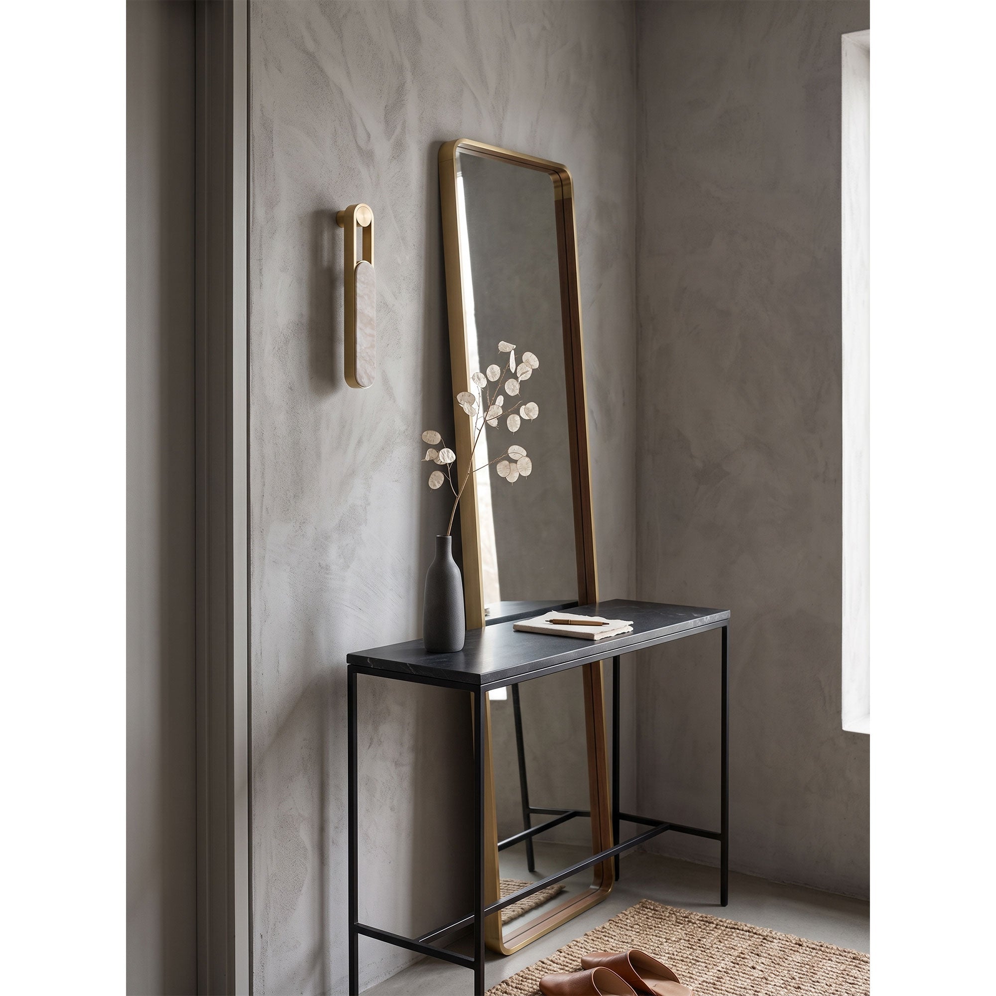 Lineaire kolomvormige albasten wandlamp voor de wastafel | Ormexis