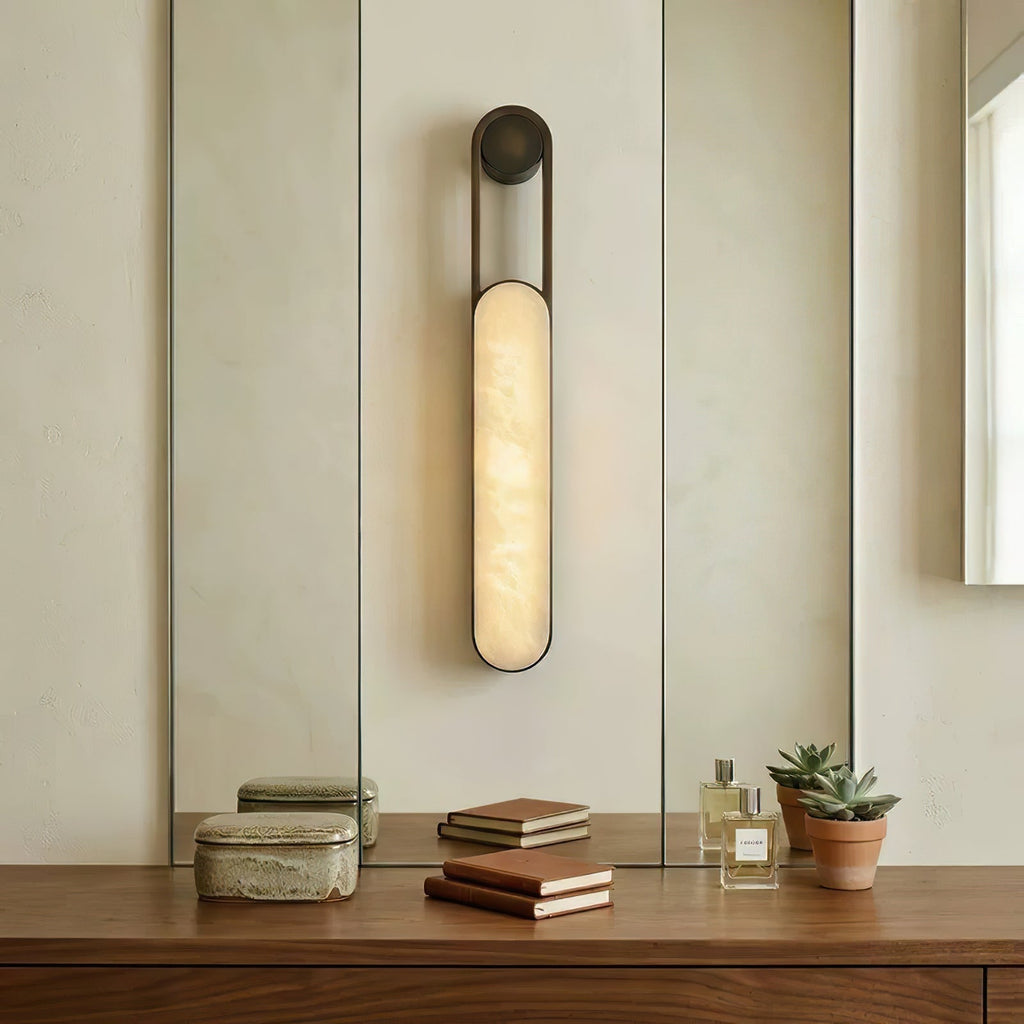 Lineaire kolomvormige albasten wandlamp voor de wastafel | Ormexis