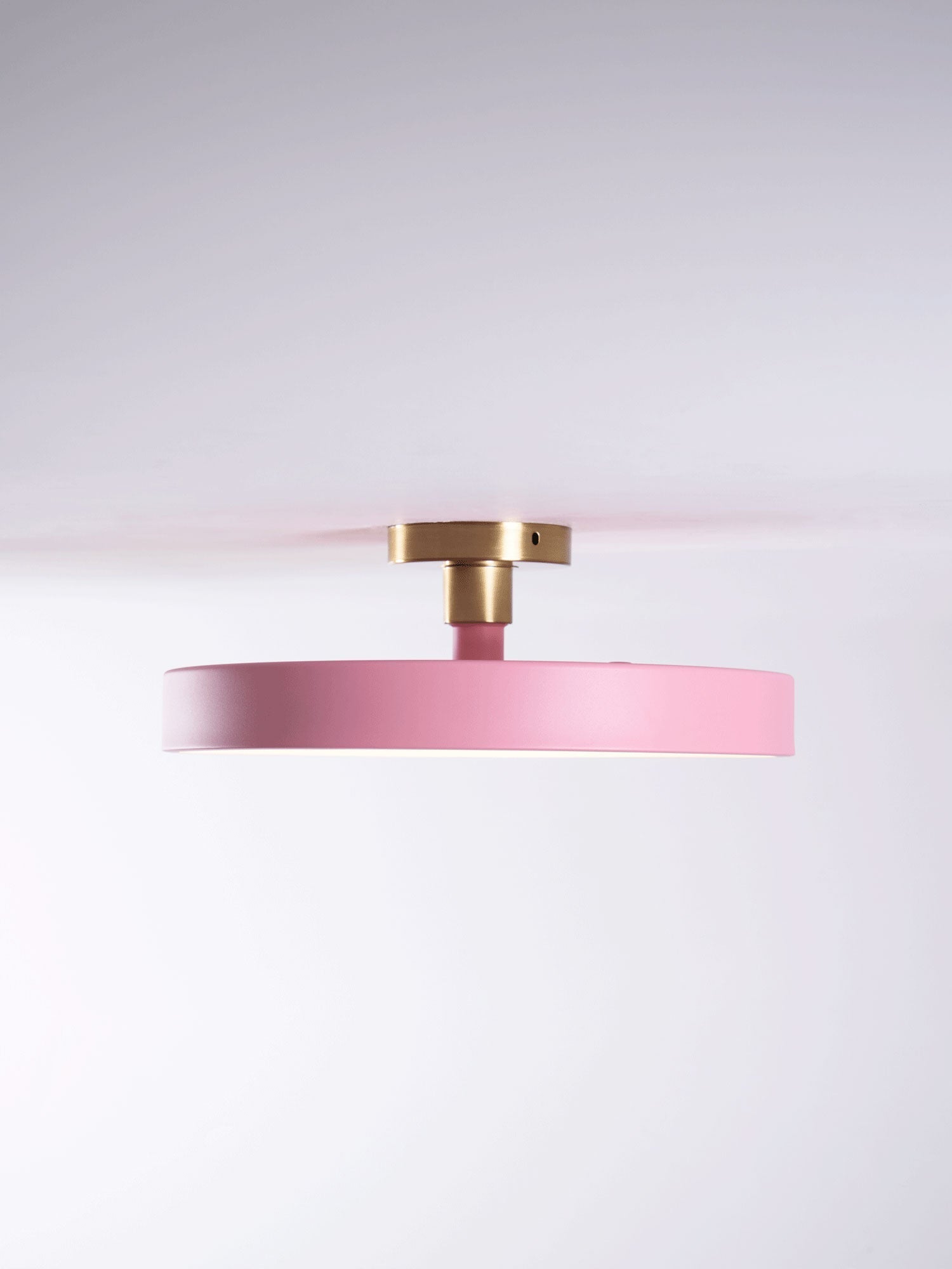 Vantira Disc Glow Ceiling Light | Ormexis