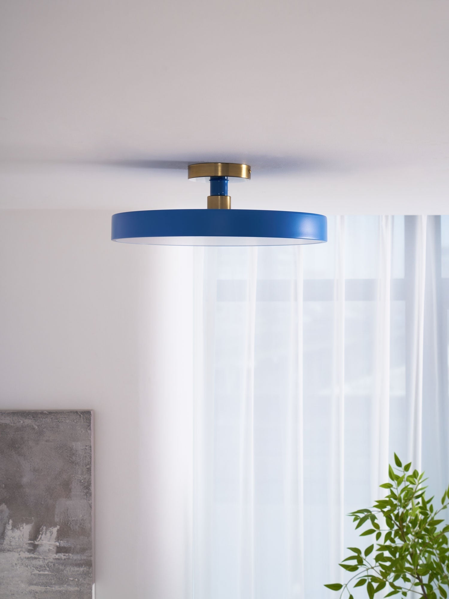 Vantira Disc Glow Ceiling Light | Ormexis