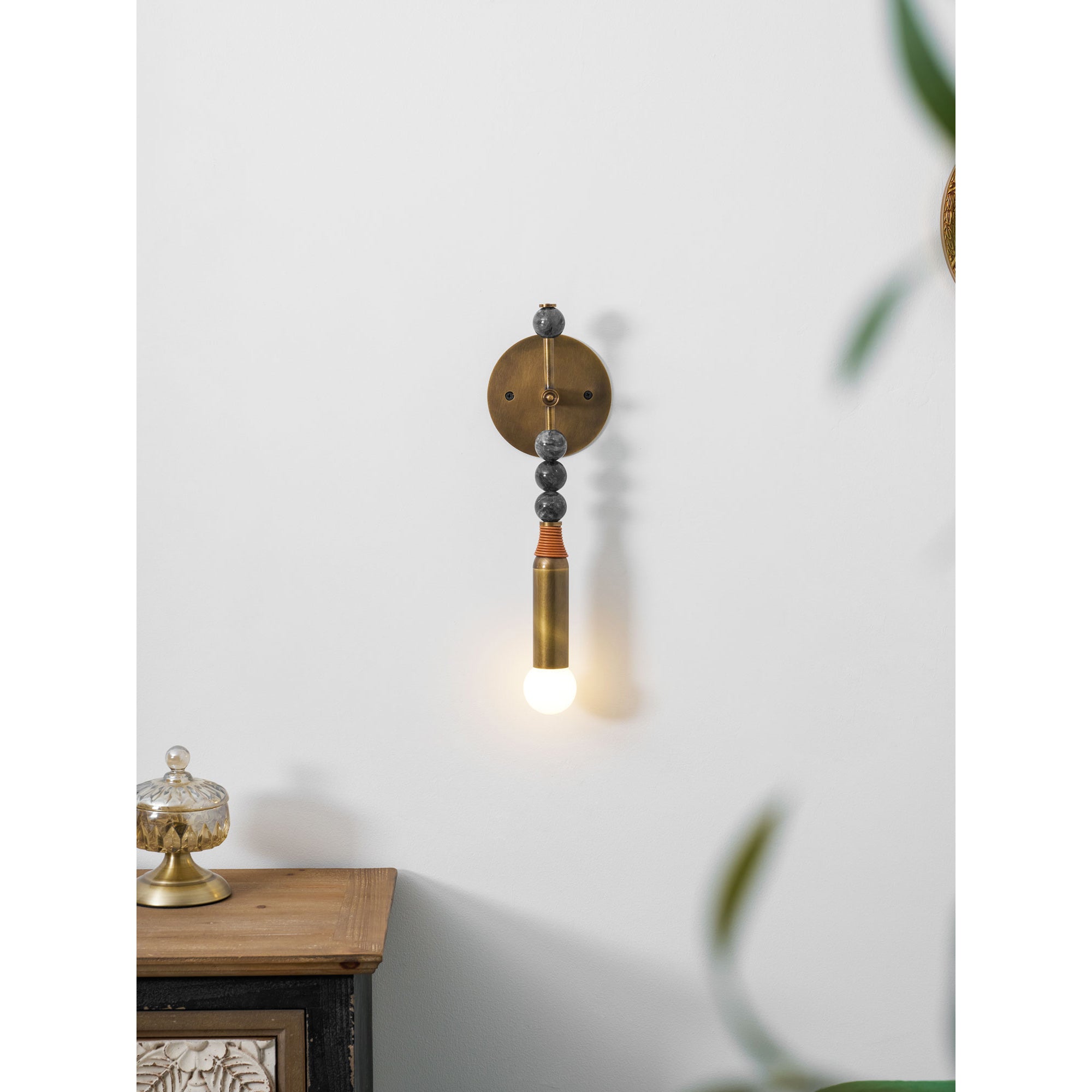 Virelle Beaded Wall Sconce | Ormexis