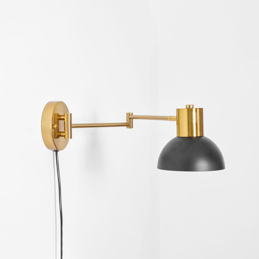 Lámpara de pared metálica enchufable con brazo articulado | Ormexis