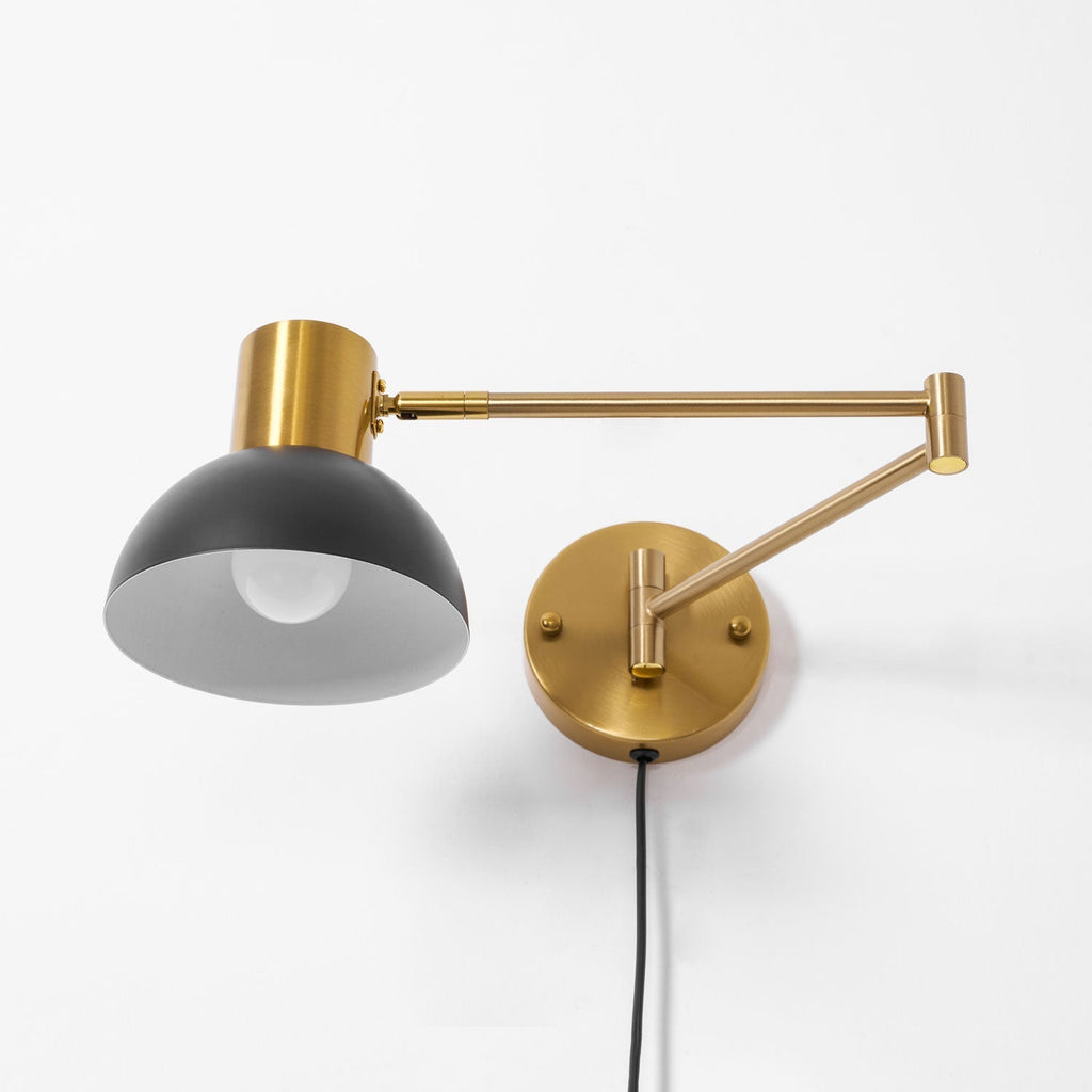 Lámpara de pared metálica enchufable con brazo articulado | Ormexis