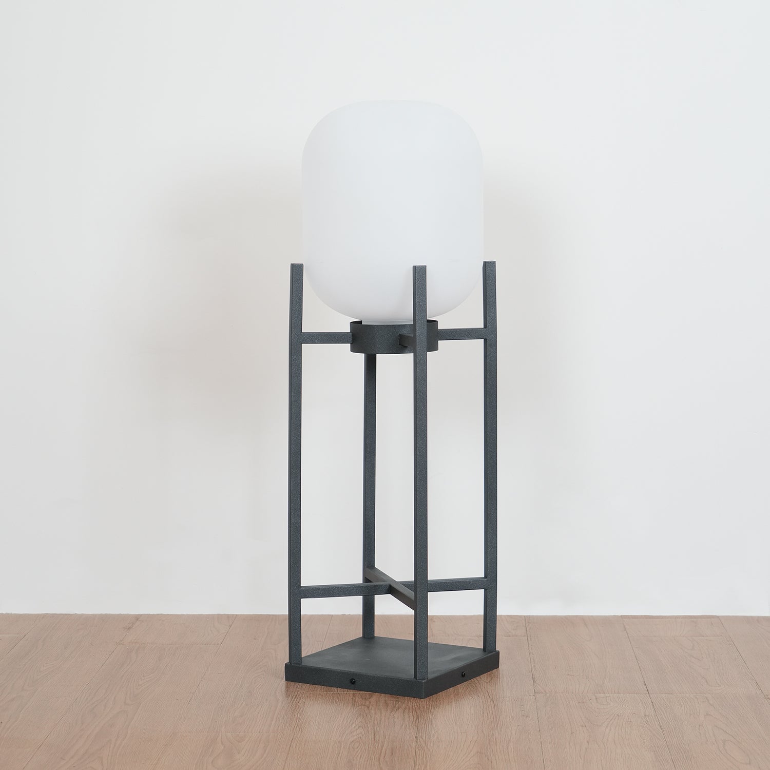 Opal Diffuser Outdoor Floor Lamp | Ormexis