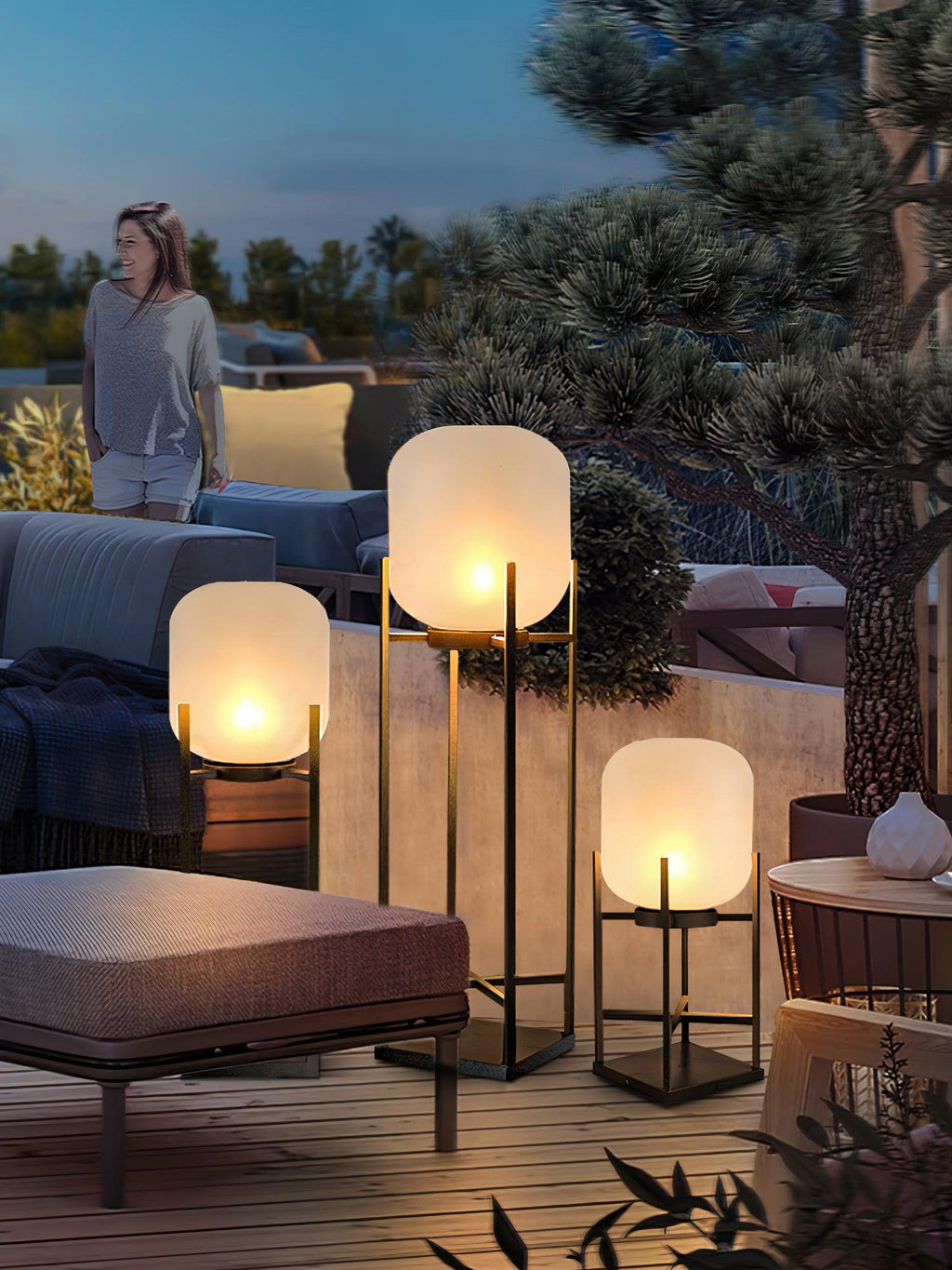 Opal Diffuser Outdoor Floor Lamp | Ormexis