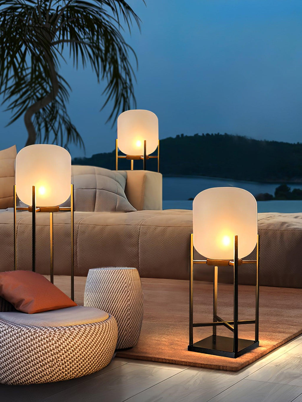 Opal Diffuser Outdoor Floor Lamp | Ormexis
