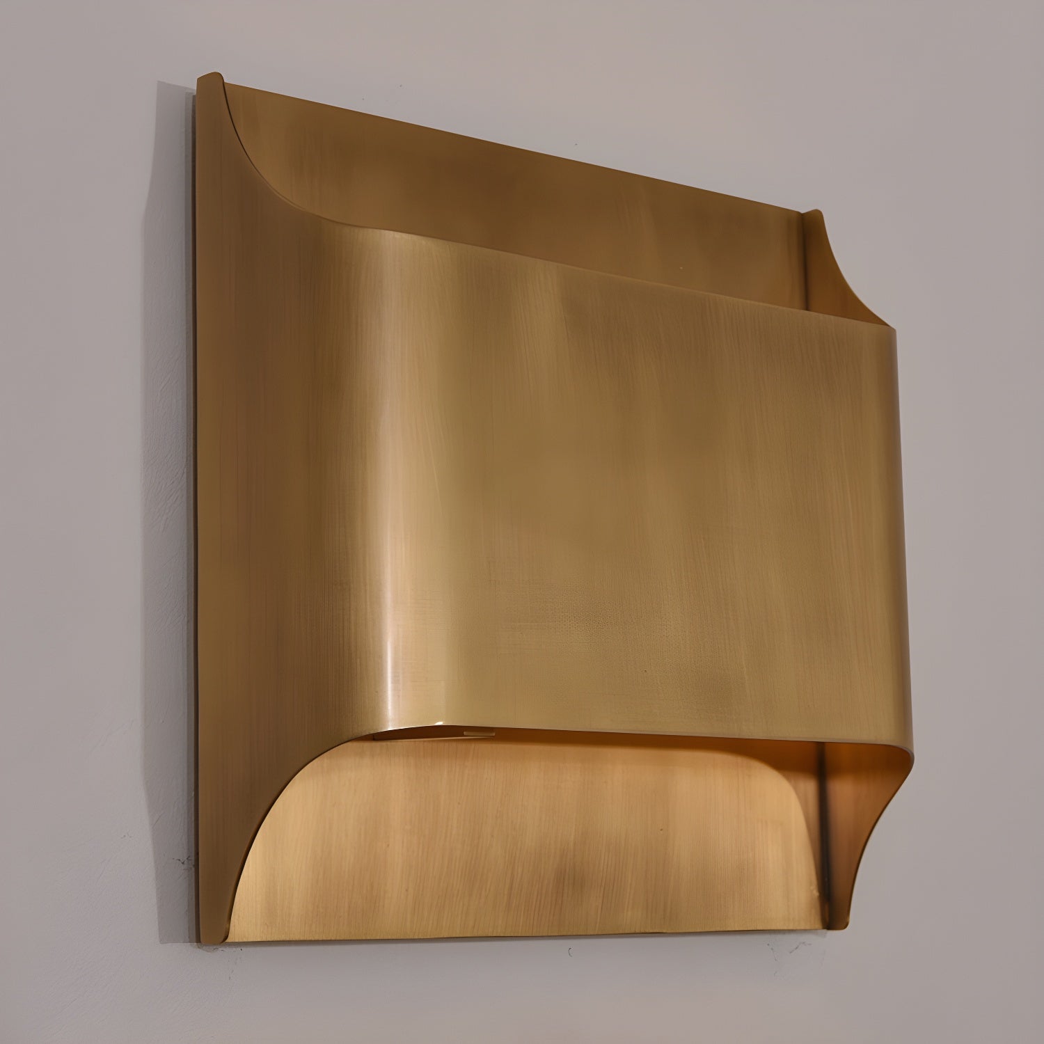 Applique da parete in ottone stile industriale | Ormexis