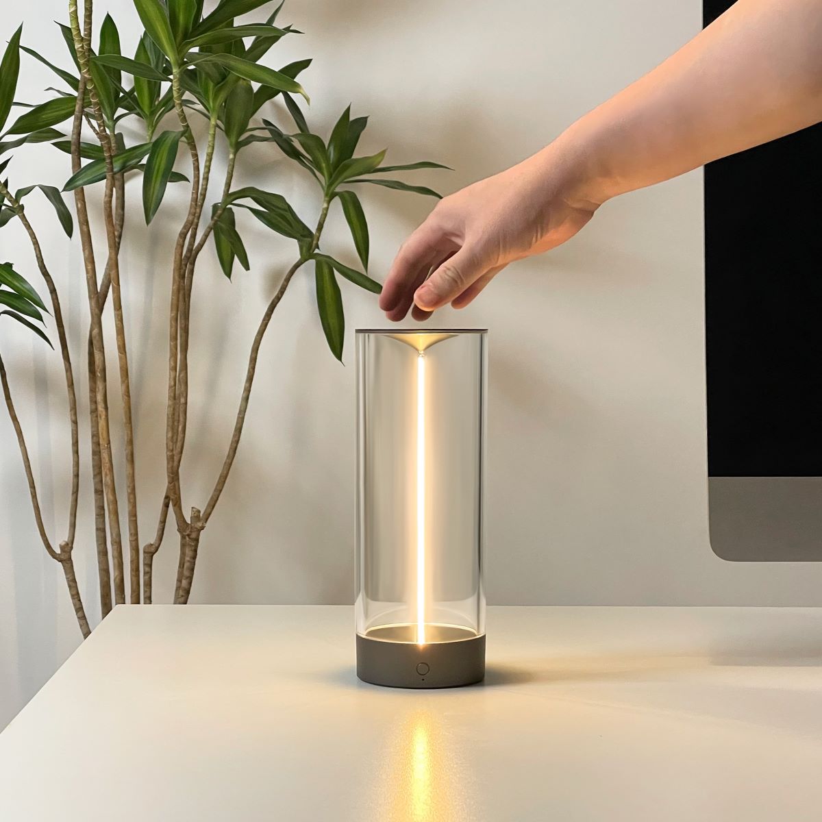 Silhouette Beam Light | Ormexis