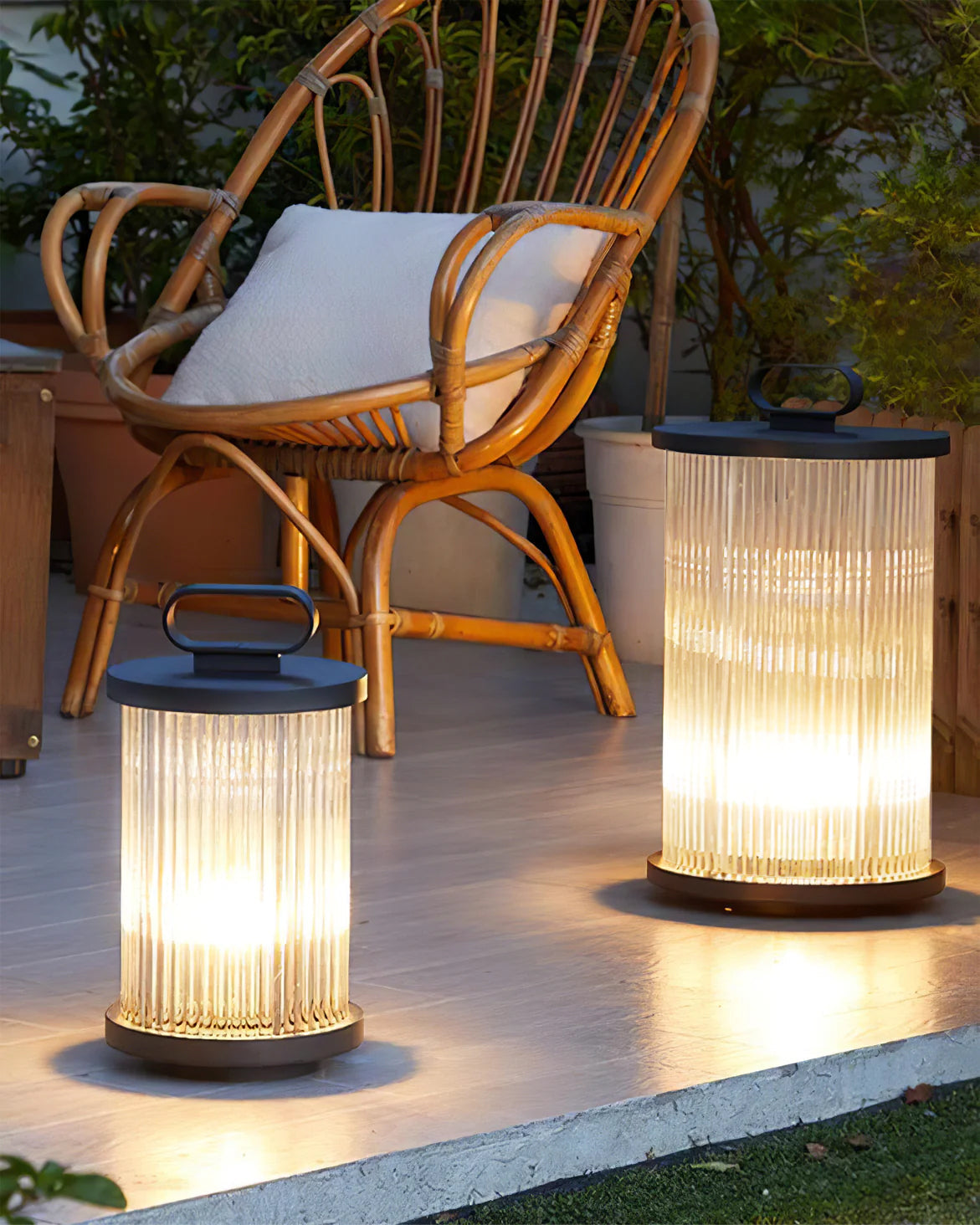 Lumière de lanterne en roseau radieux | Ormexis