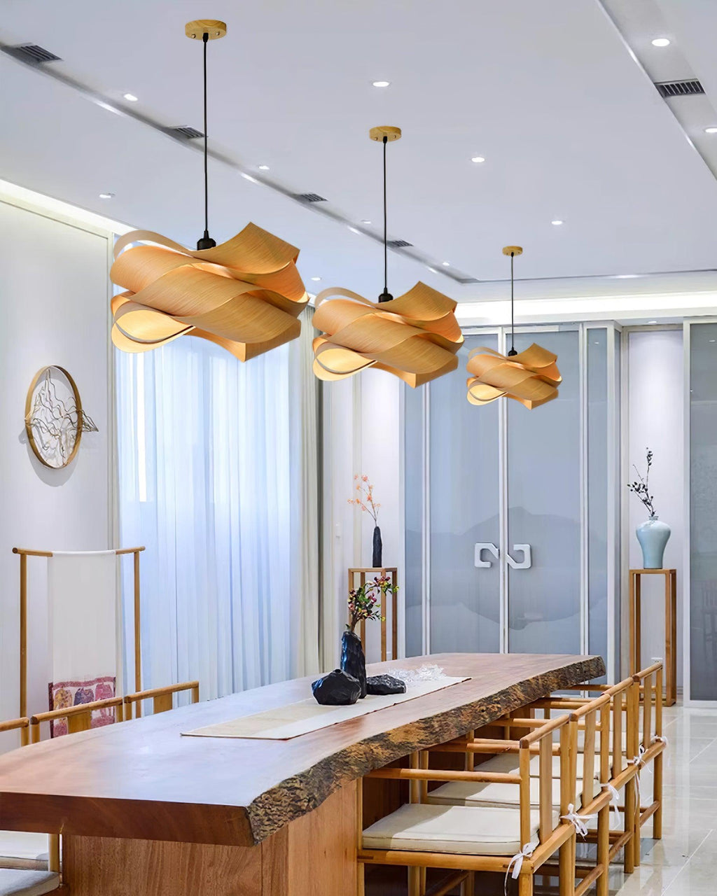 Lámpara Colgante Elara de Madera para Ambiente y Estilo en Comedor