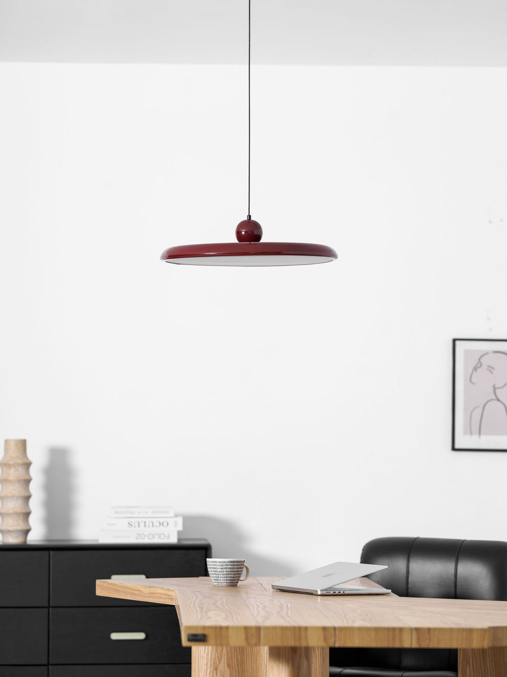 Contemporary Round LED Pendant Light | Ormexis