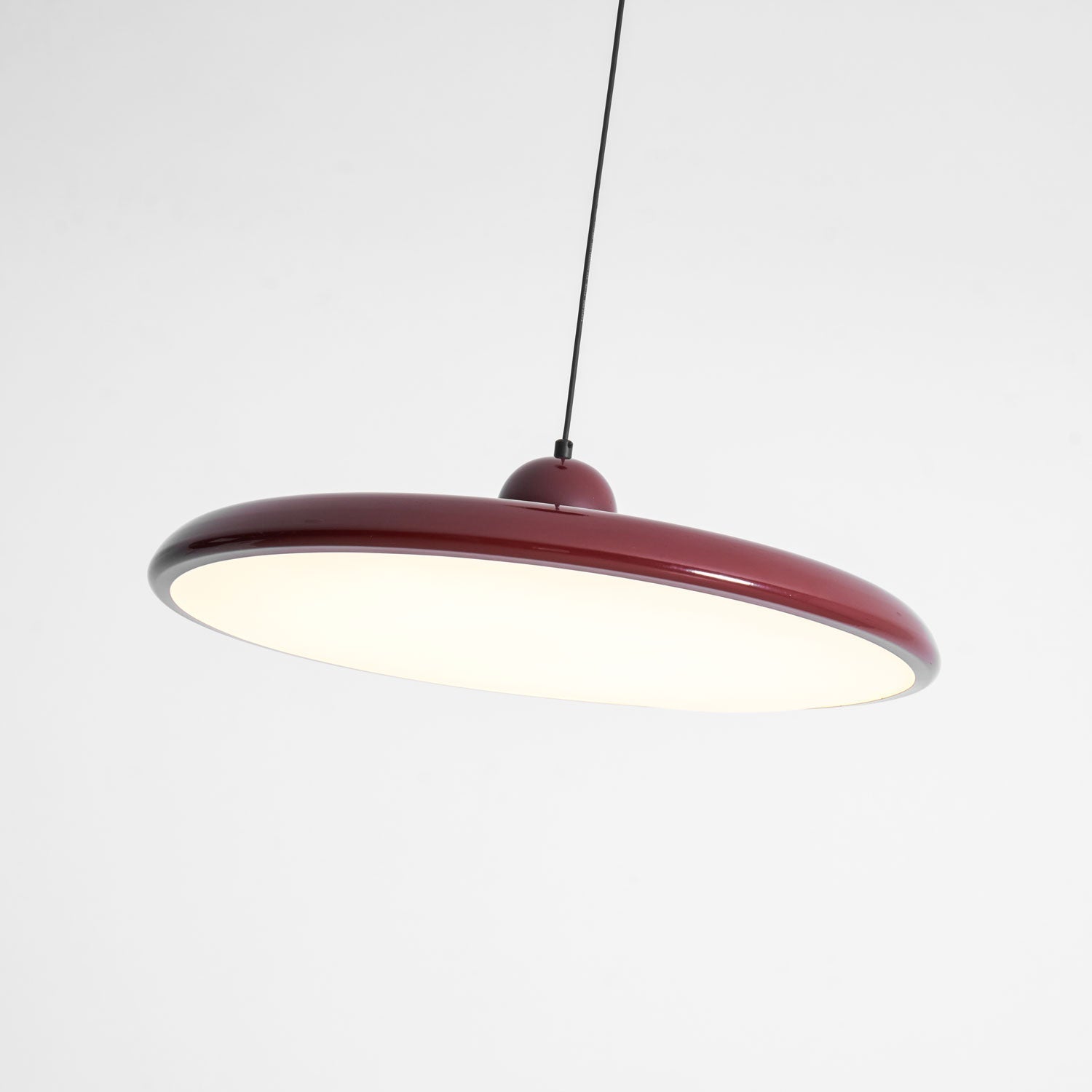 Contemporary Round LED Pendant Light | Ormexis