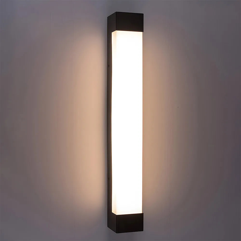 Modern Linear Outdoor Sconce | Ormexis