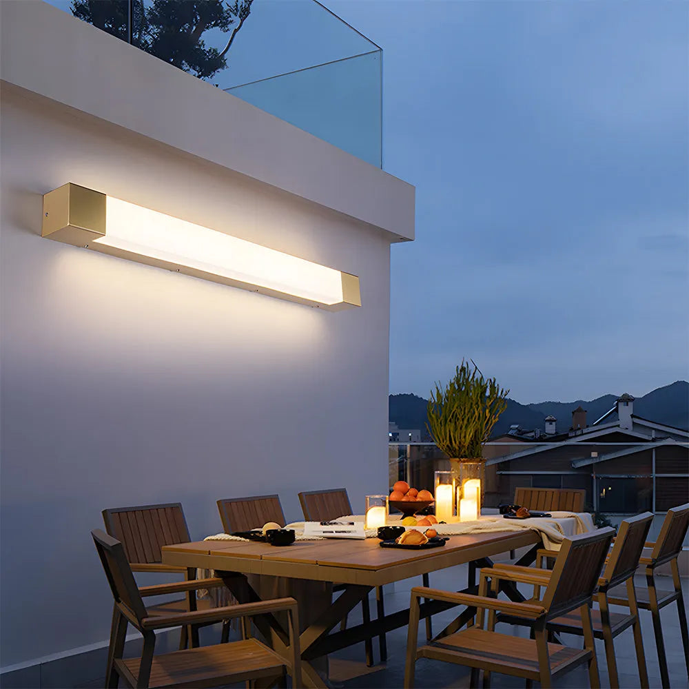 Modern Linear Outdoor Sconce | Ormexis