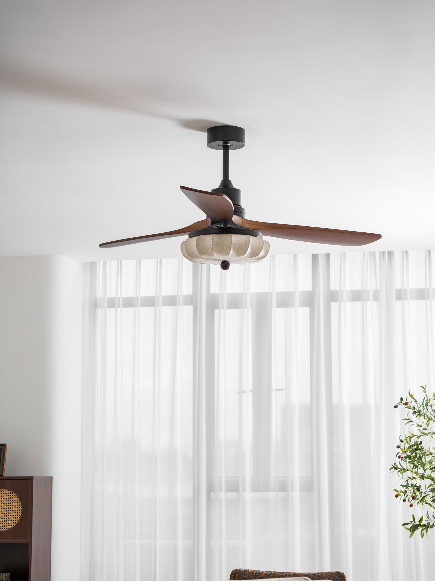 Fluted Glass Ceiling Fan Light | Ormexis