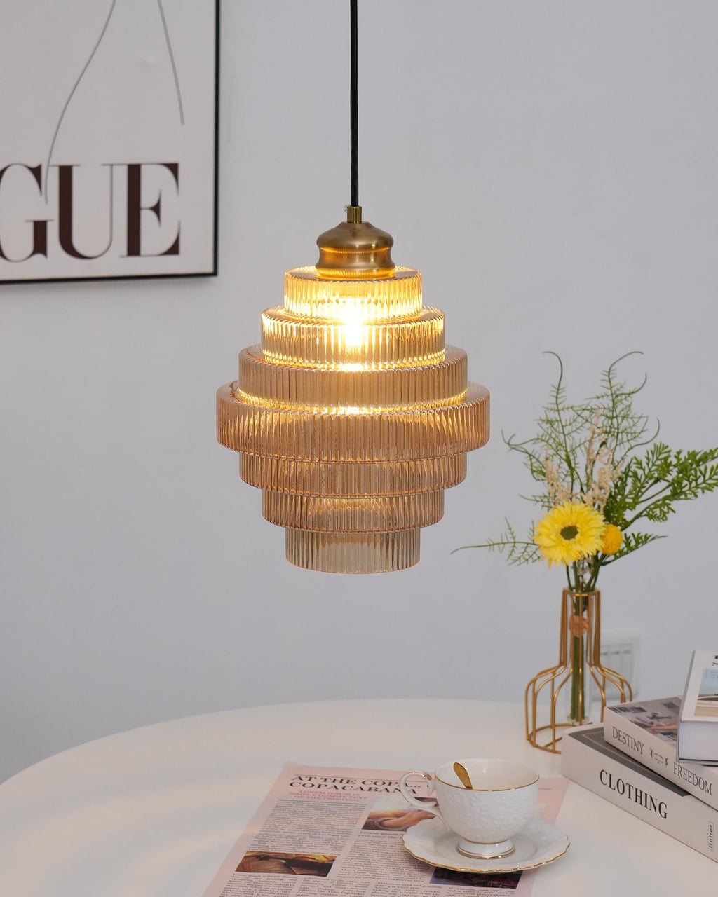 Vintage Tiered Glass Pendant Lamp | Ormexis