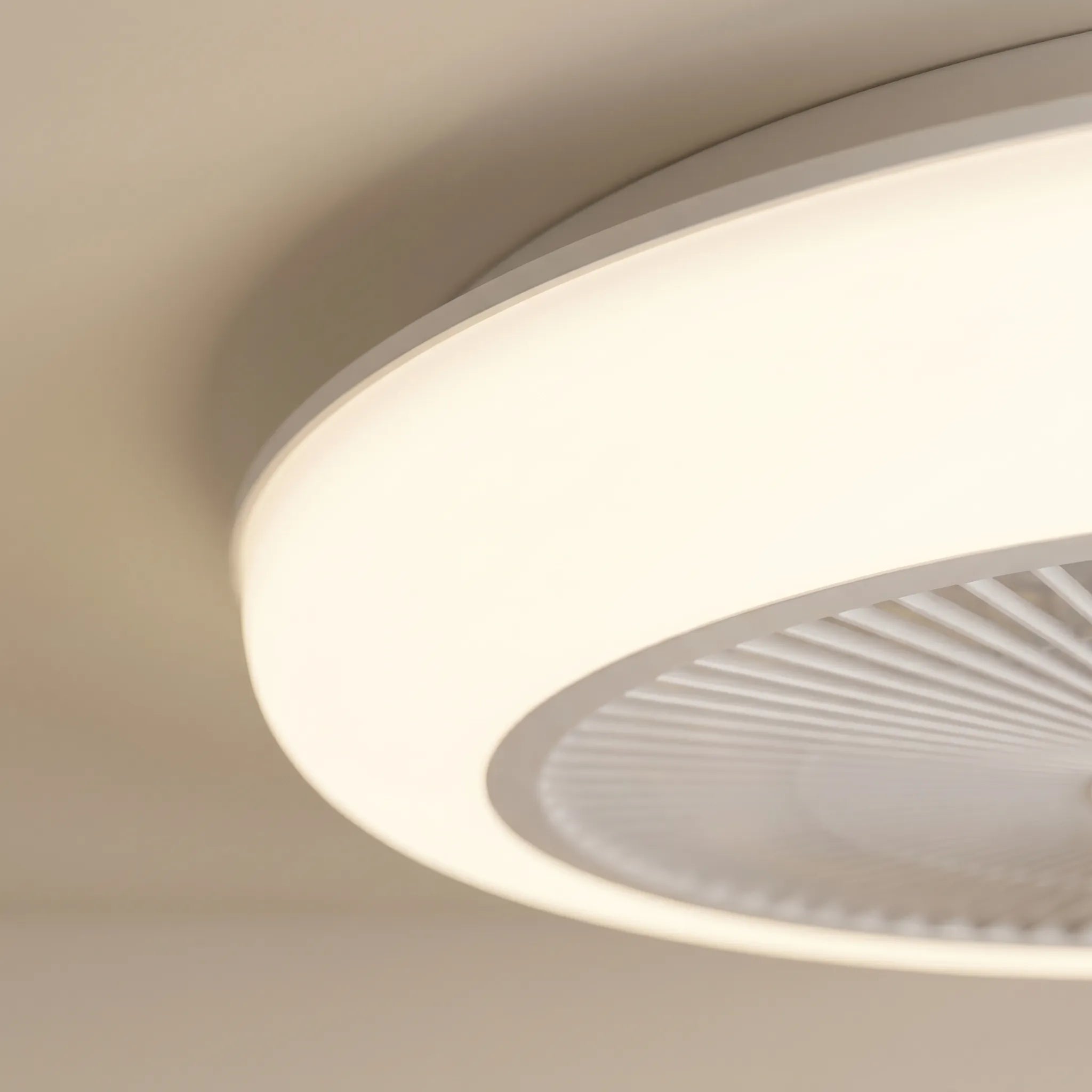 Vestavné stropní světlo s ventilátorem - Osvětlení obytných prostor - Ormexis