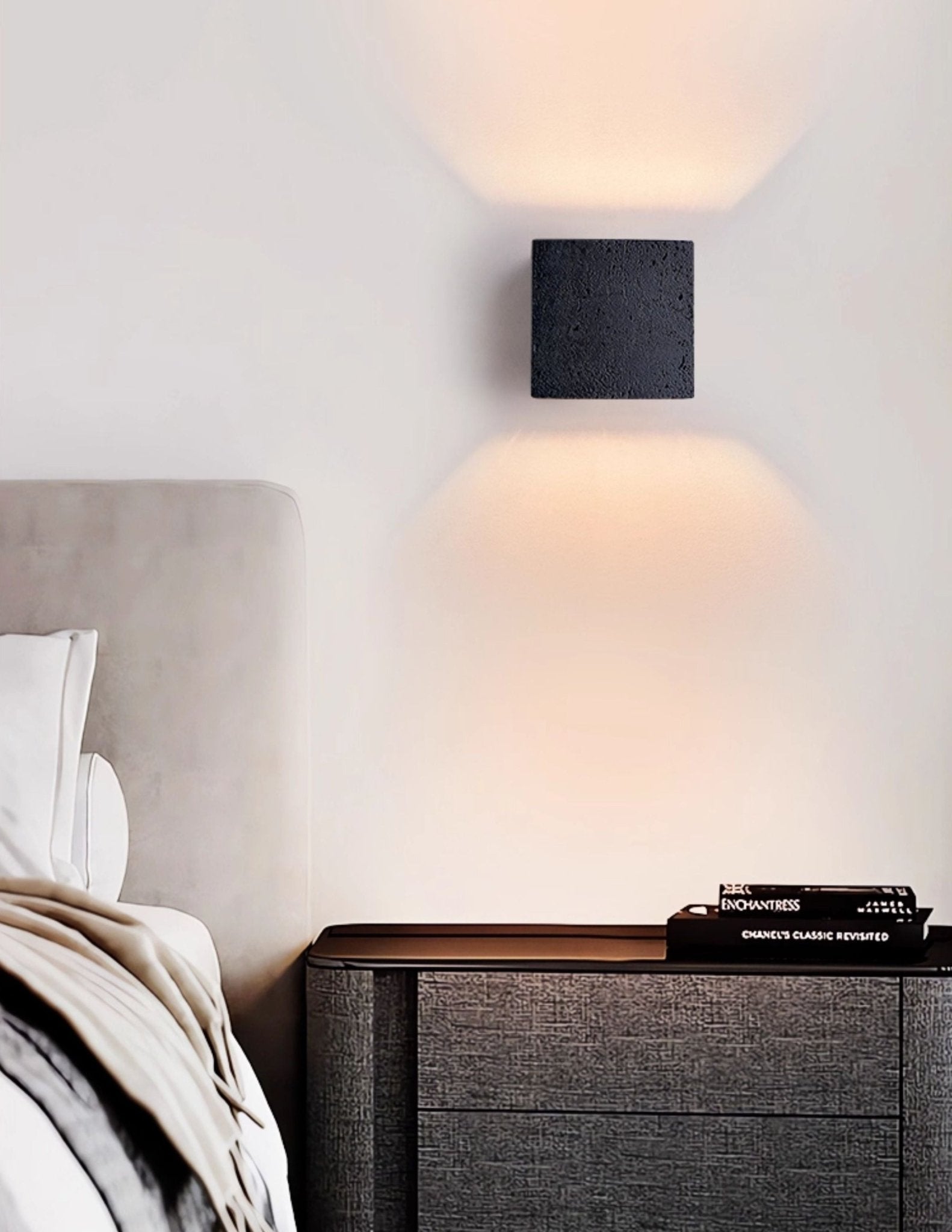 Thervain monolittisk vegglampe med skyggestøp | Ormexis