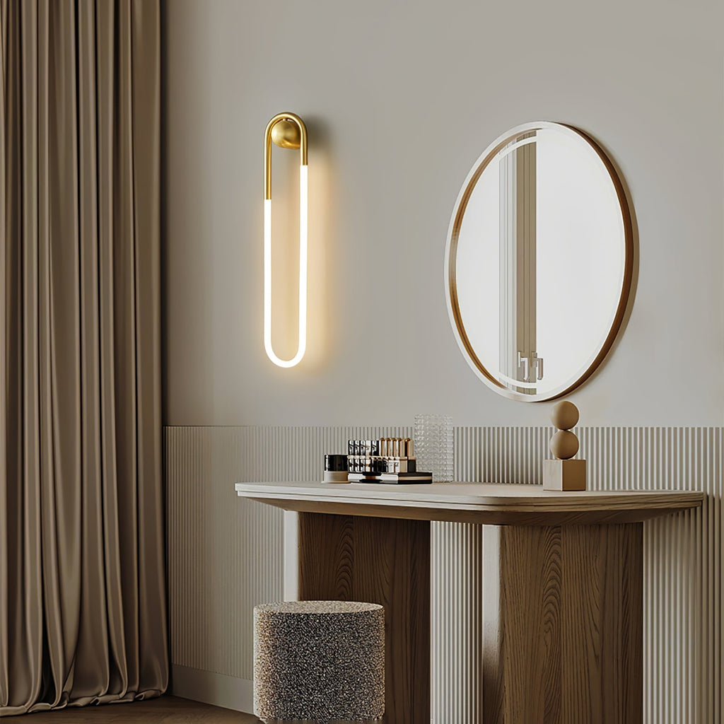 Moderní nástěnná lampa Lunara pro elegantní současné prostory