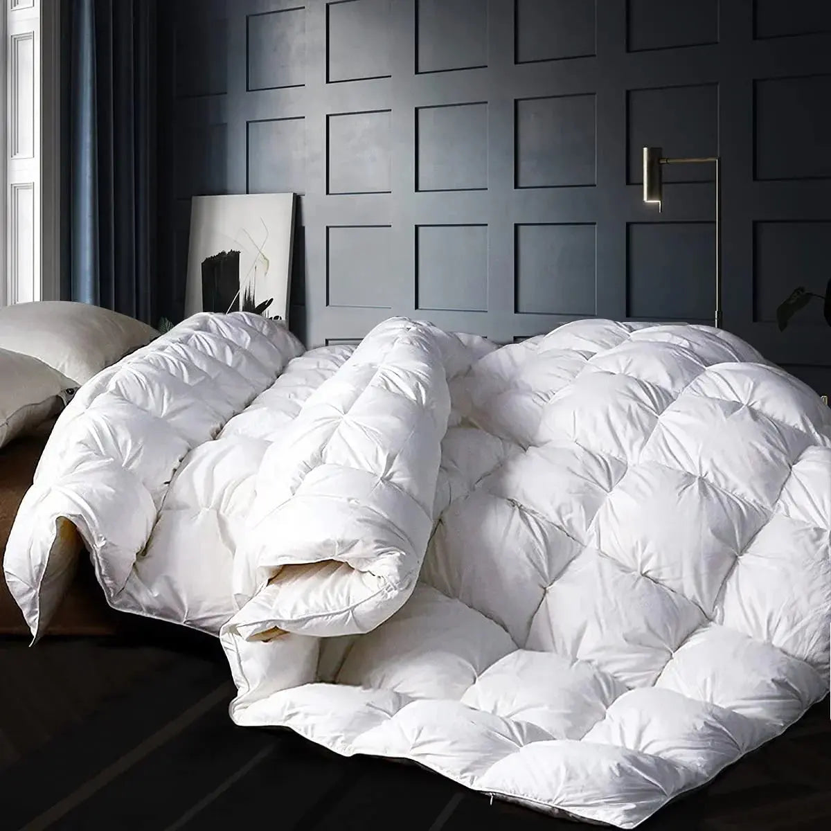 Luxurious Goose Down Duvet With Pinch Pleat For All-Season Comfort