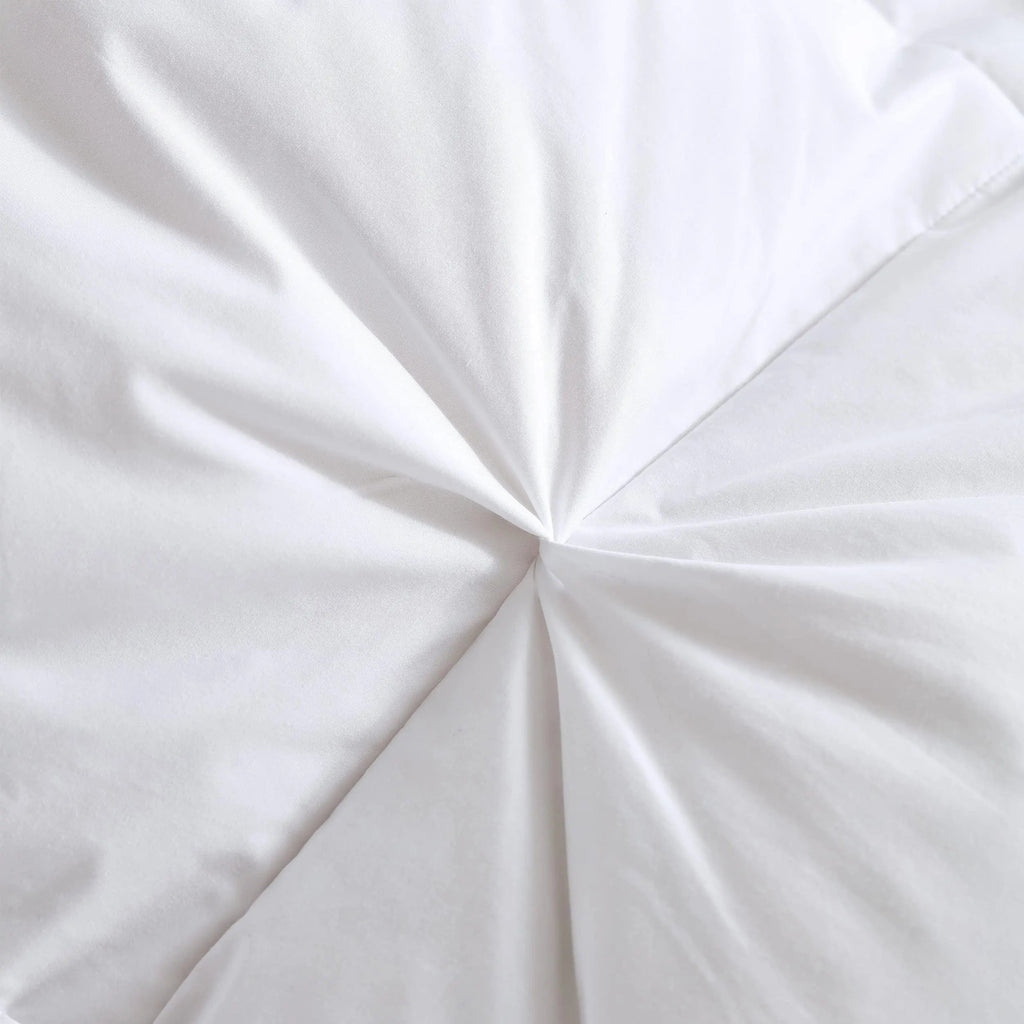 Luxurious Goose Down Duvet With Pinch Pleat For All-Season Comfort