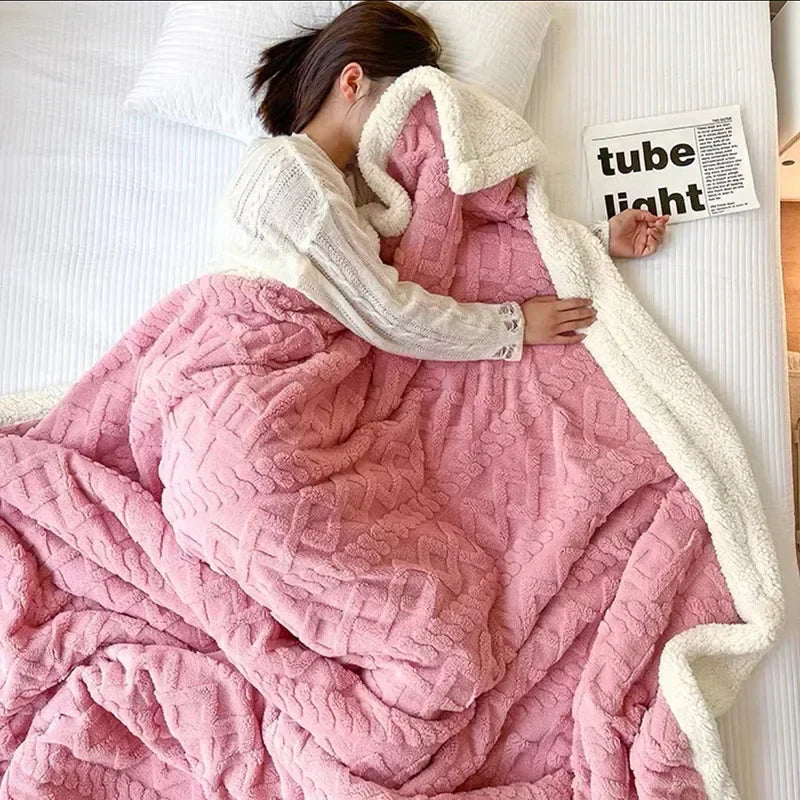LuxyCozy silná deka z ovčí vlny s měkkostí fleecu pro lehké zimní teplo