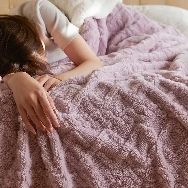LuxyCozy silná deka z ovčí vlny s měkkostí fleecu pro lehké zimní teplo