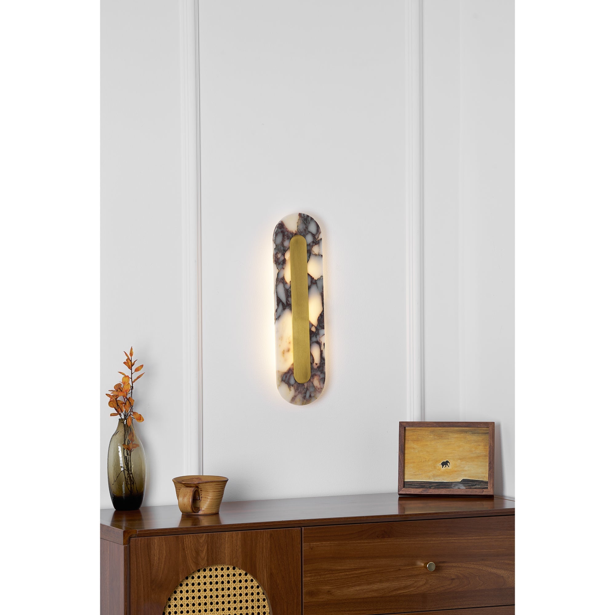Refined Marble Wall Sconce | Ormexis