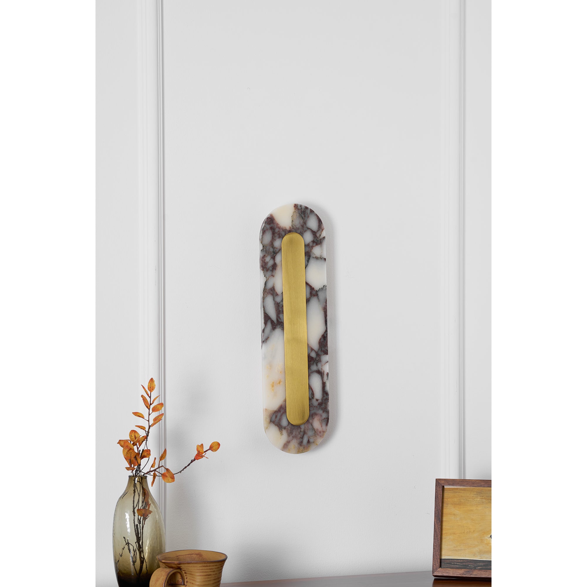 Refined Marble Wall Sconce | Ormexis