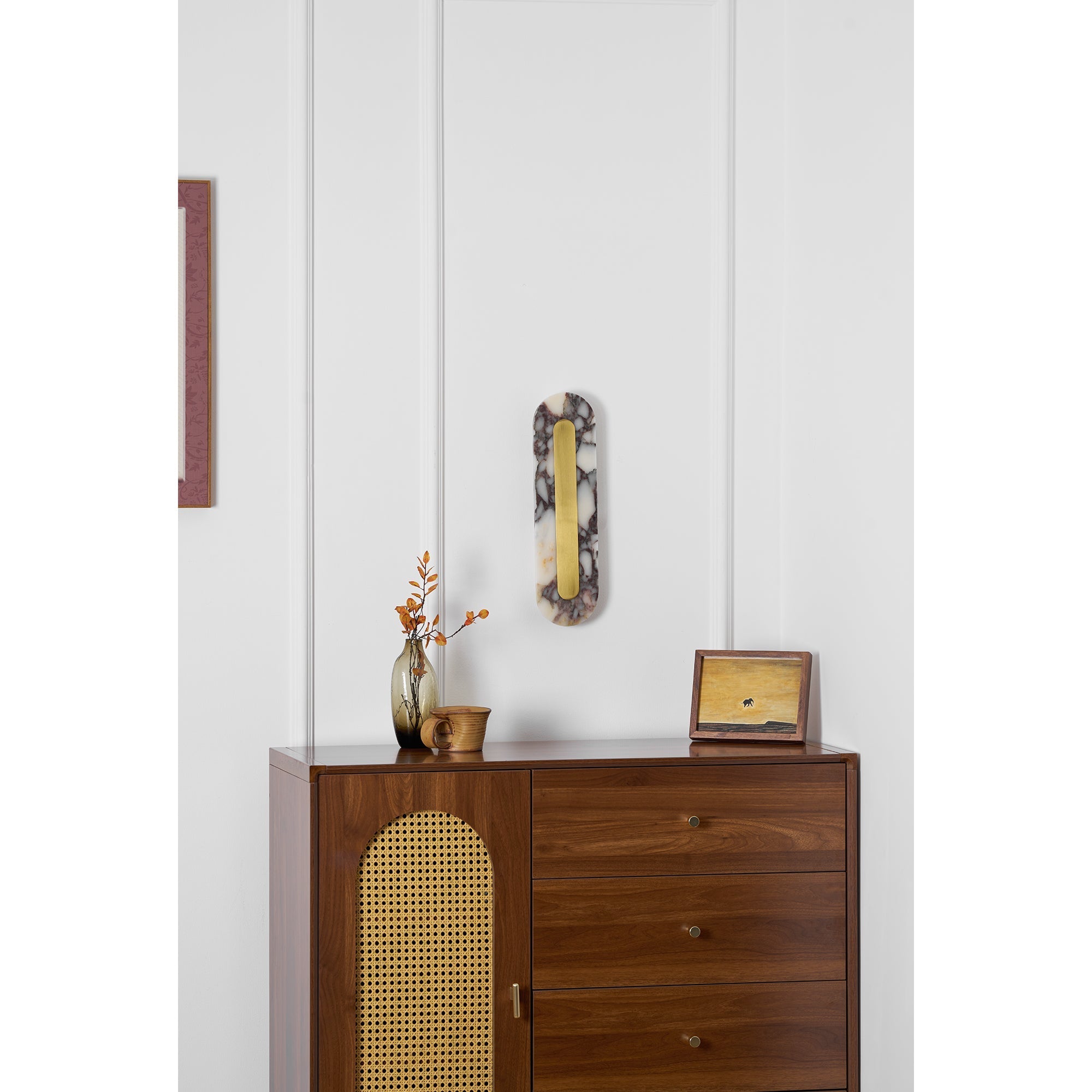 Refined Marble Wall Sconce | Ormexis
