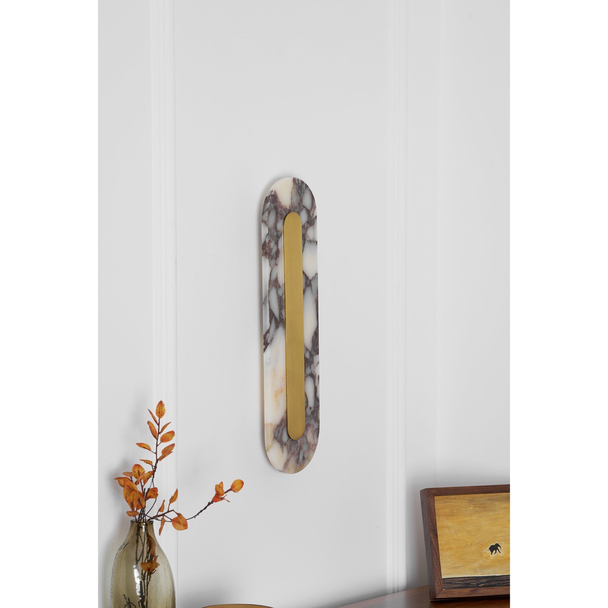 Refined Marble Wall Sconce | Ormexis