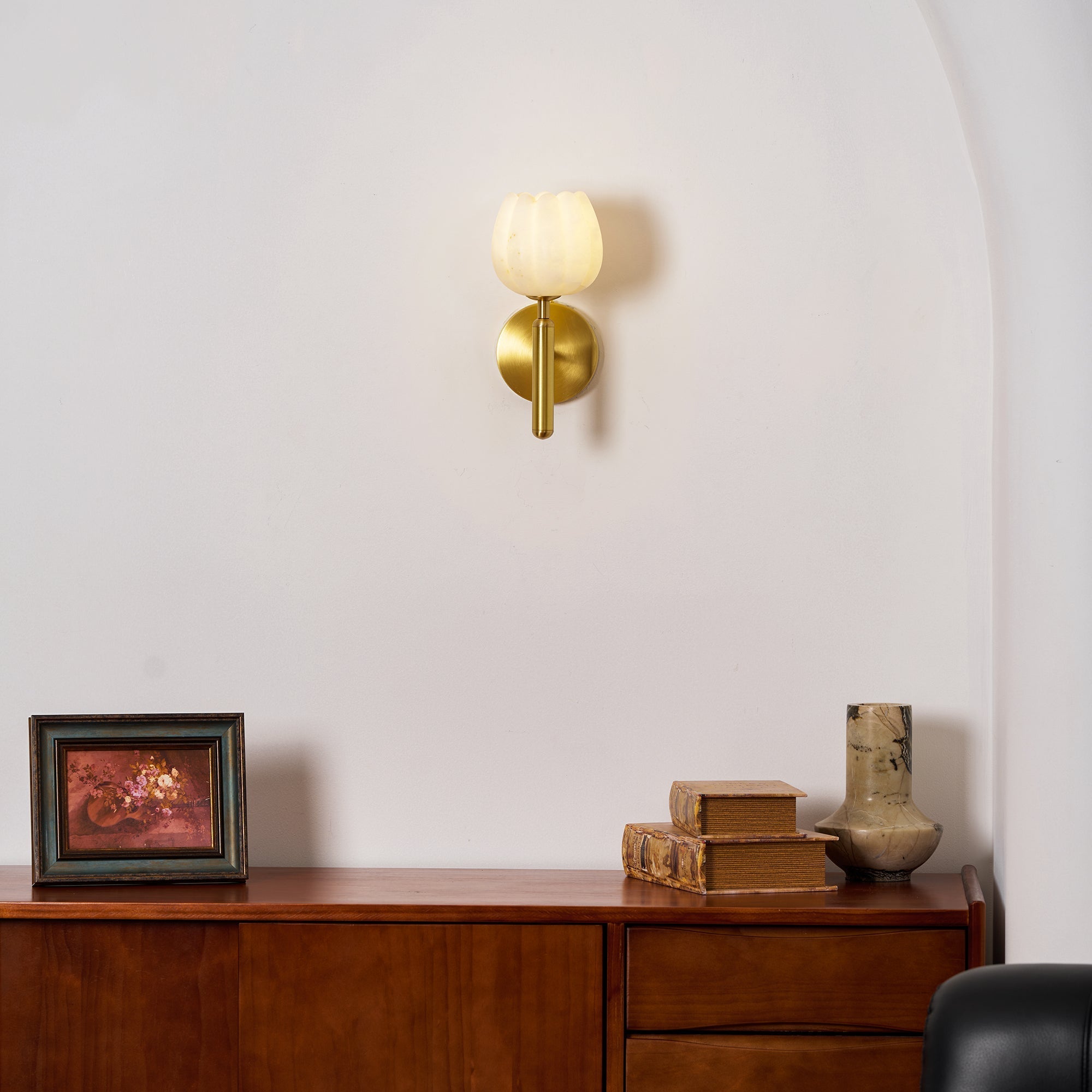 Aplică de perete în stil Art Nouveau, în formă de lalea | Ormexis