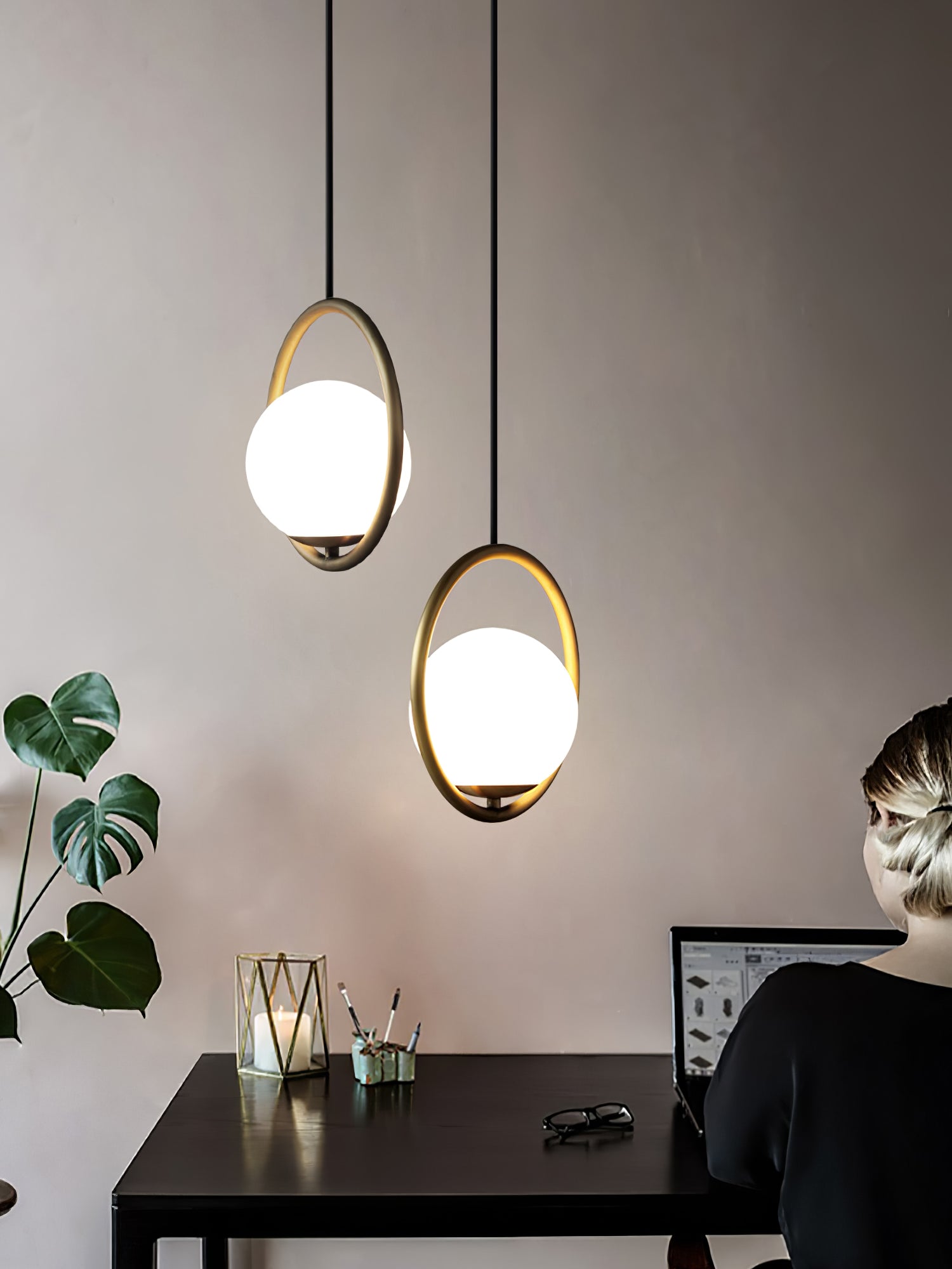 Sleek Modern Pendant Ceiling Lamp | Ormexis