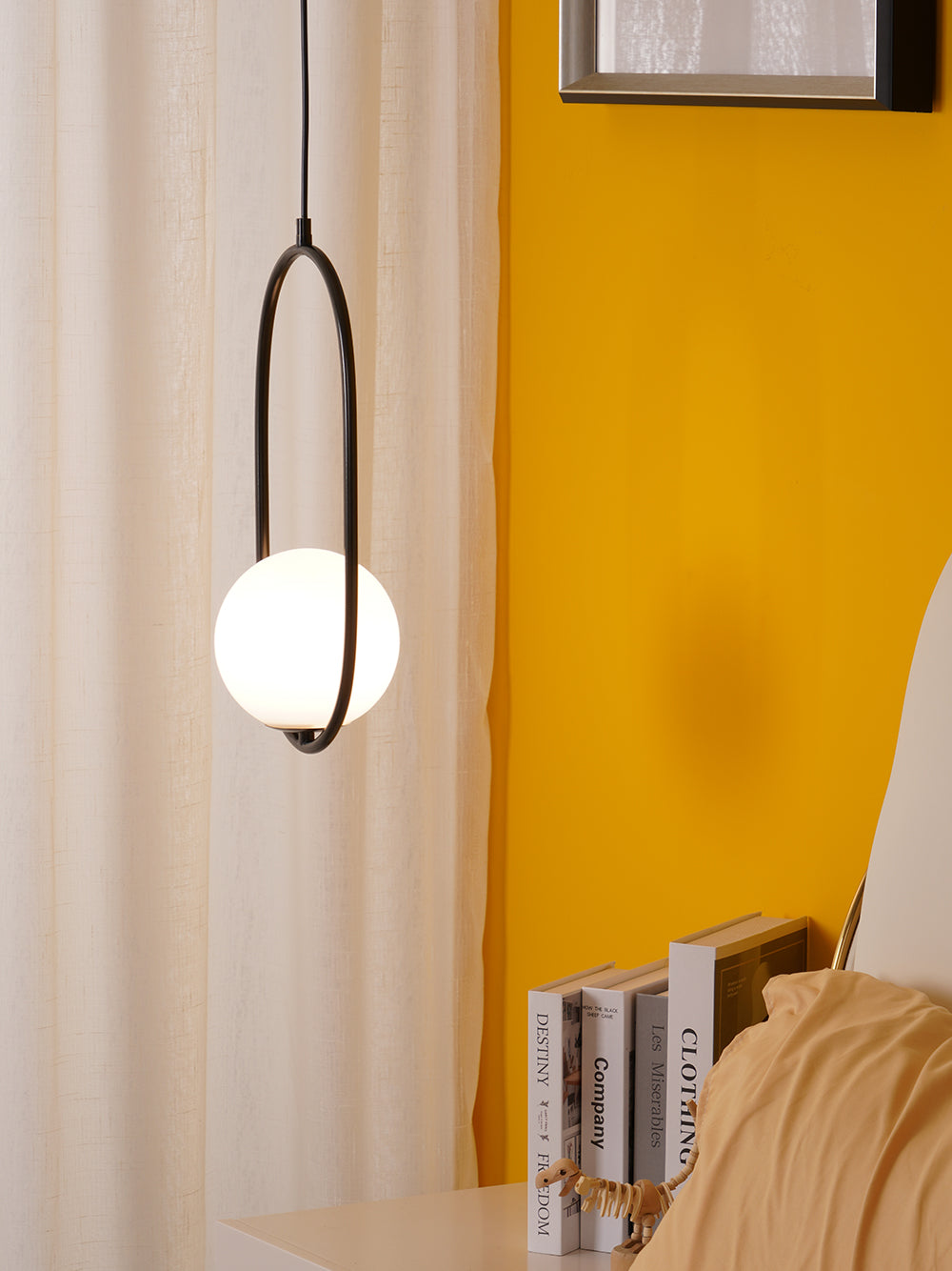 Sleek Modern Pendant Ceiling Lamp | Ormexis