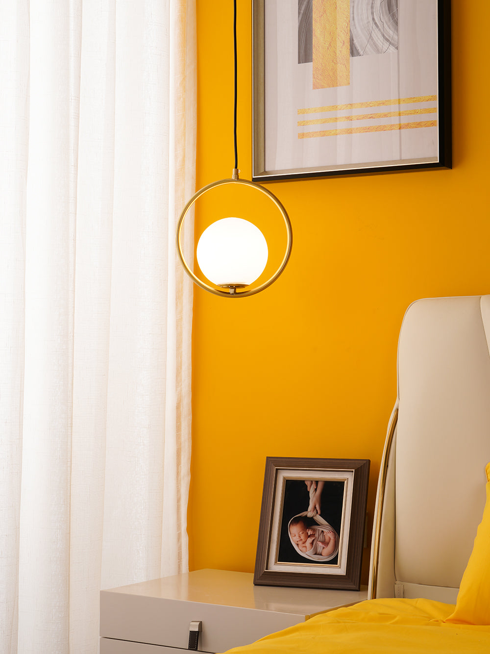 Sleek Modern Pendant Ceiling Lamp | Ormexis